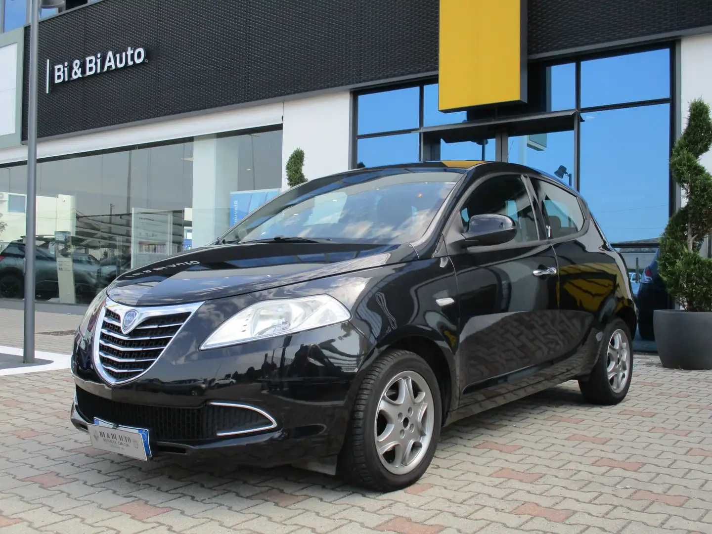 Lancia Ypsilon 1.2 8v Platinum s Nero - 1