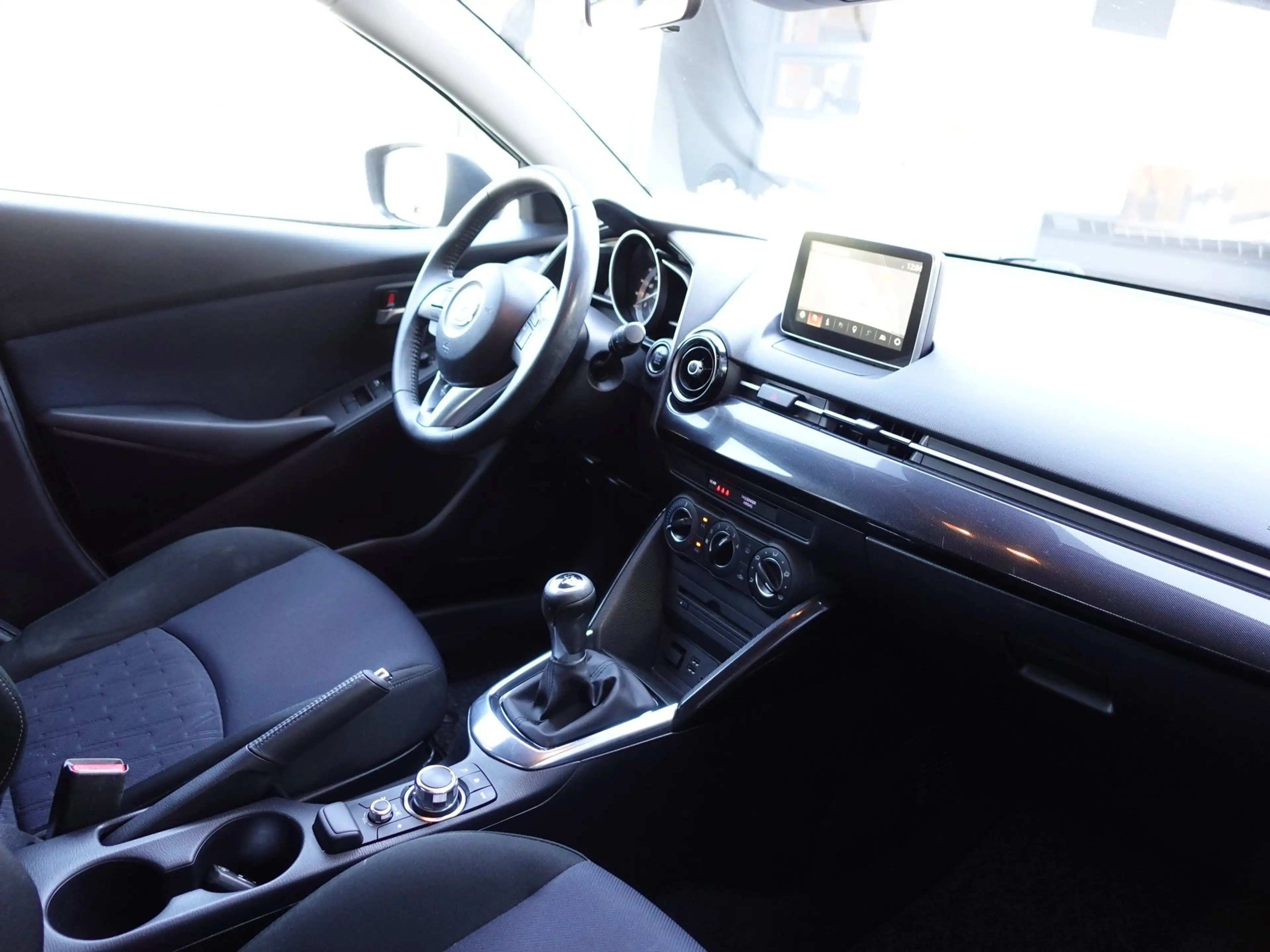 Mazda 2 1.5 Skyactiv-G Intro Edition (Airco,Cruise,Navi,Lm — photo 5