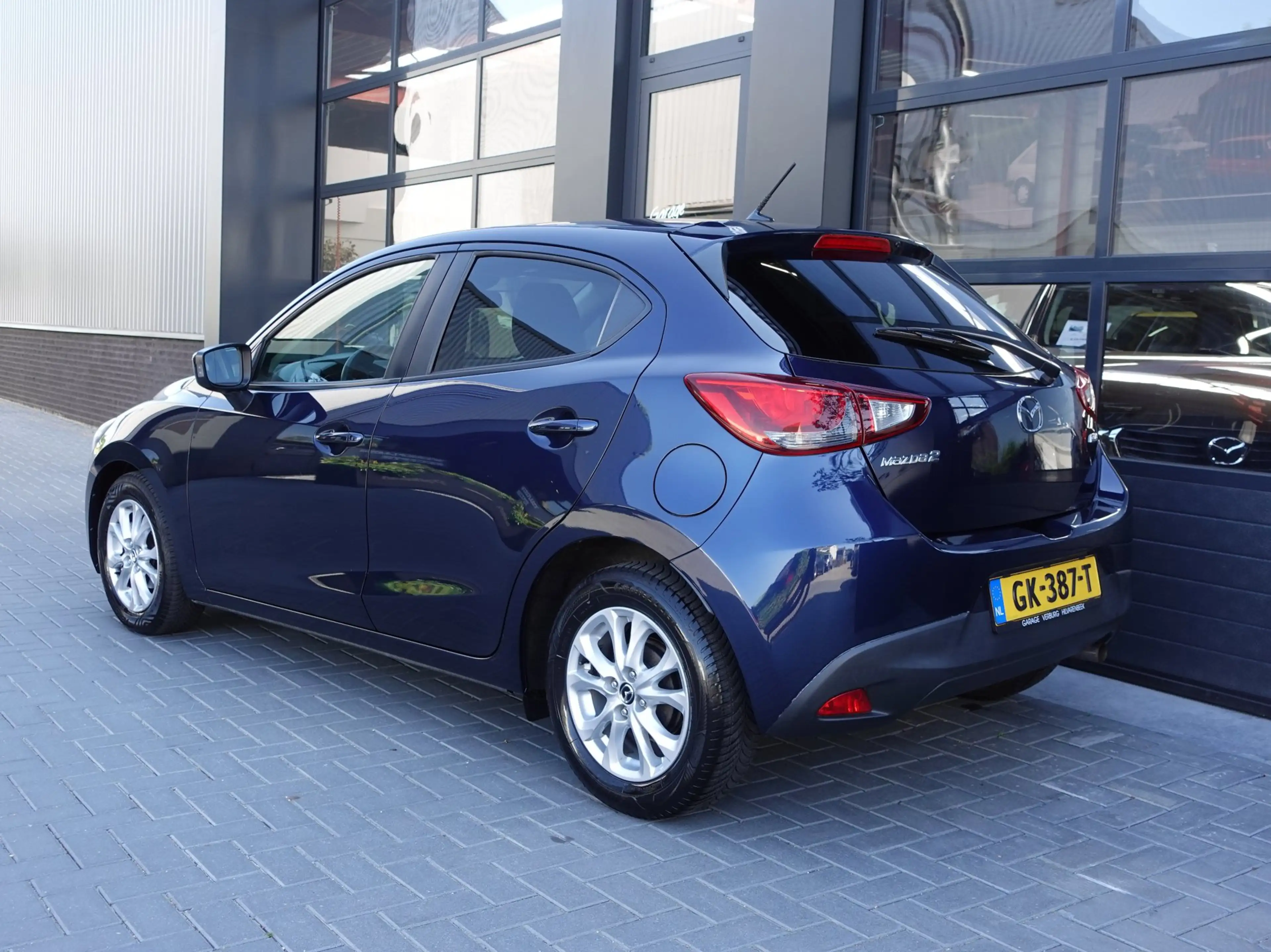 Mazda 2 1.5 Skyactiv-G Intro Edition (Airco,Cruise,Navi,Lm — photo 2