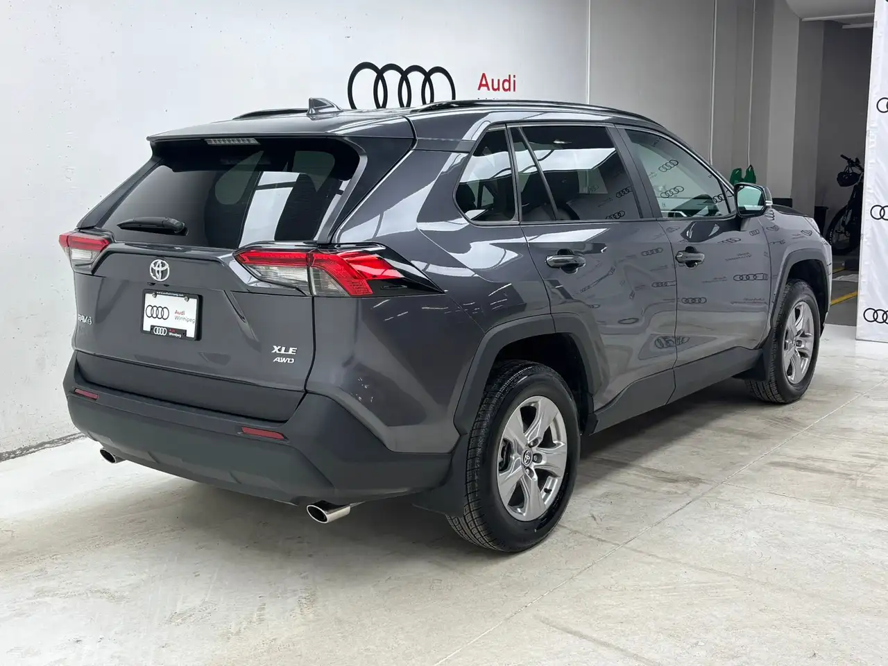 Toyota RAV 4 снимка Toyota RAV 4