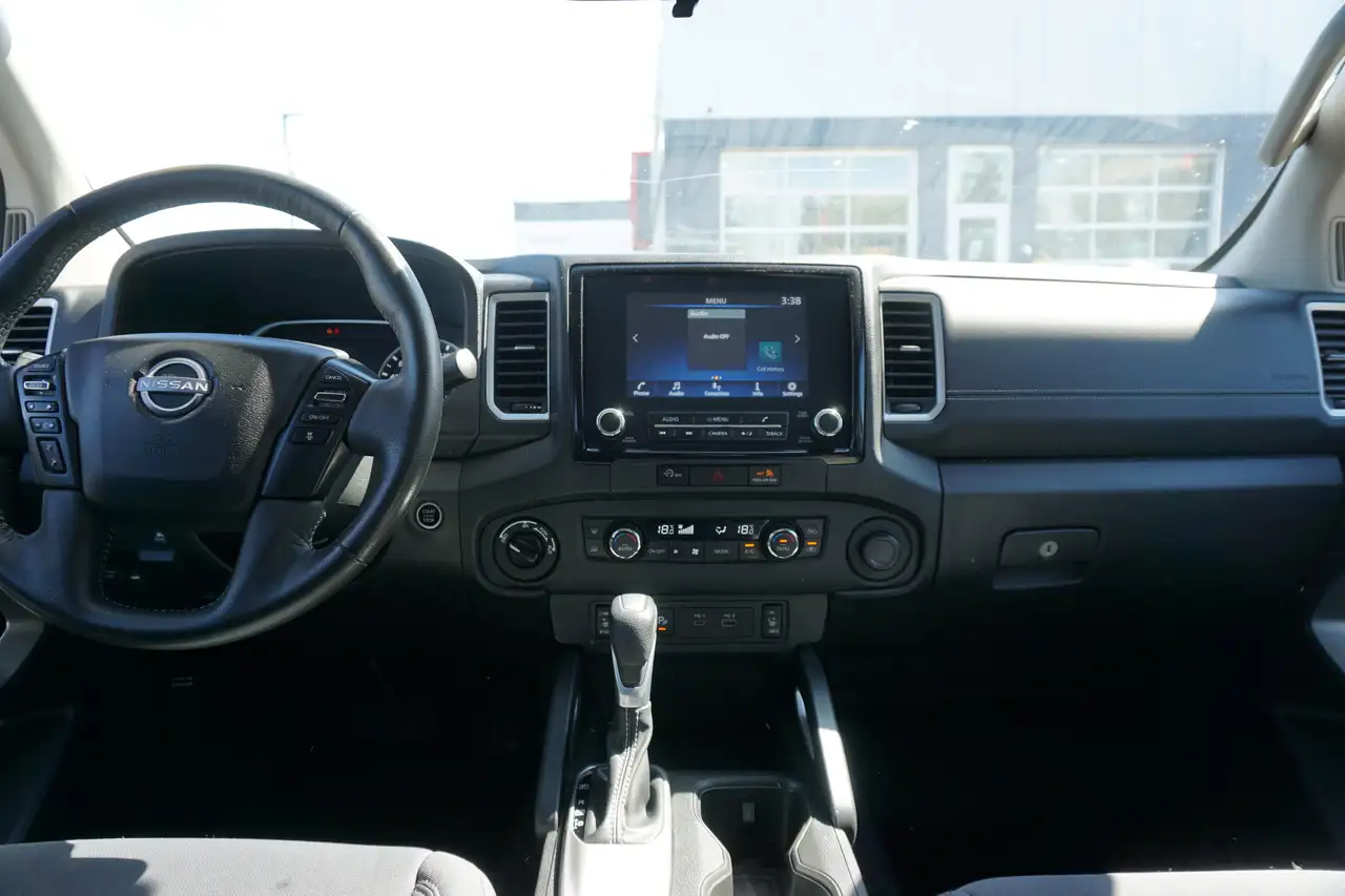 Nissan Frontier снимка Nissan Frontier