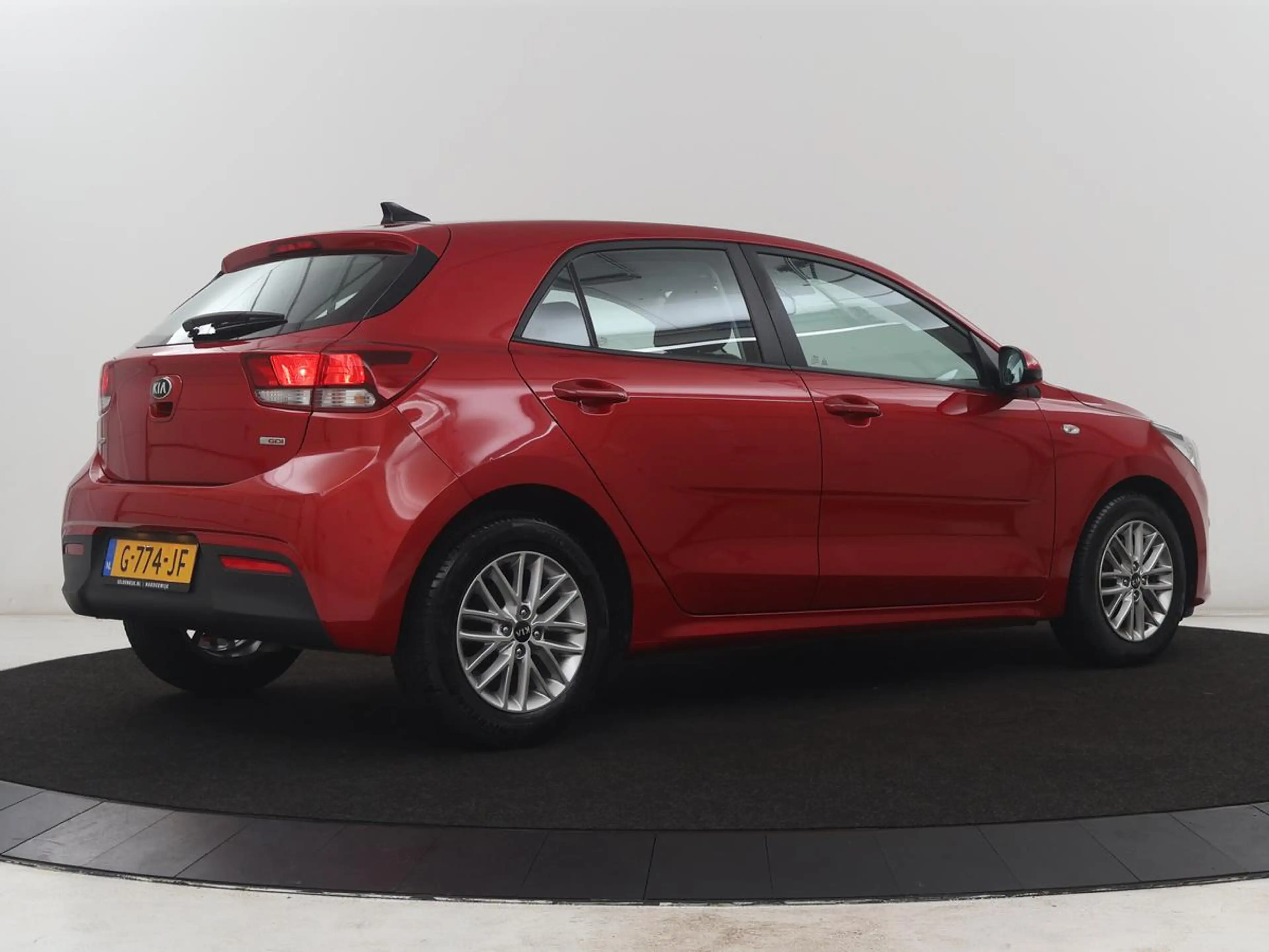 Kia Rio 1.0 TGDI DynamicLine | Carplay | Camera | Full LED — photo 28