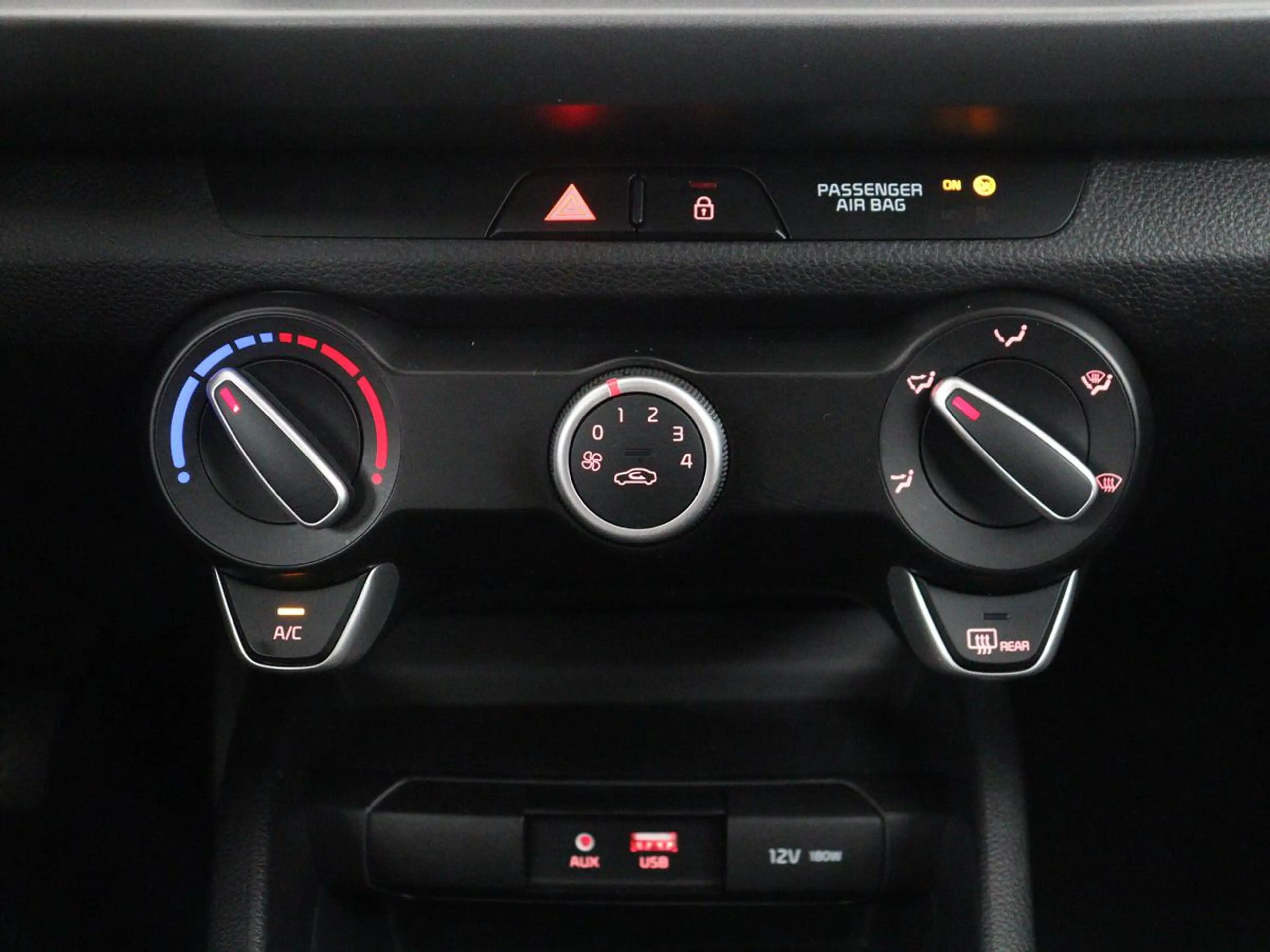 Kia Rio 1.0 TGDI DynamicLine | Carplay | Camera | Full LED — photo 10