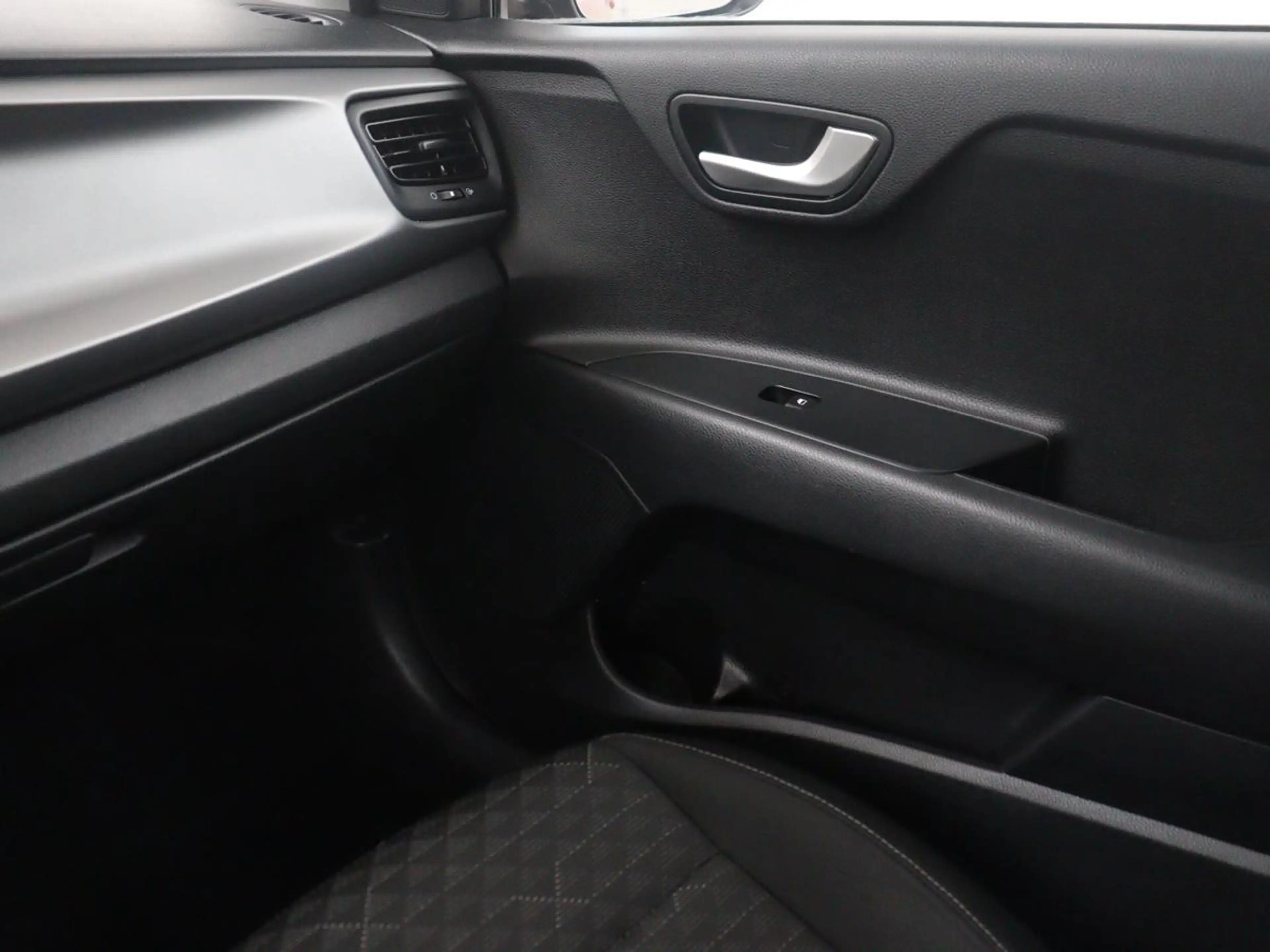 Kia Rio 1.0 TGDI DynamicLine | Carplay | Camera | Full LED — photo 22