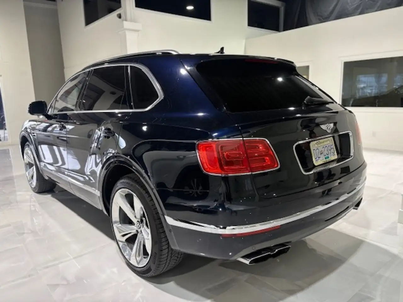 Bentley Bentayga снимка Bentley Bentayga