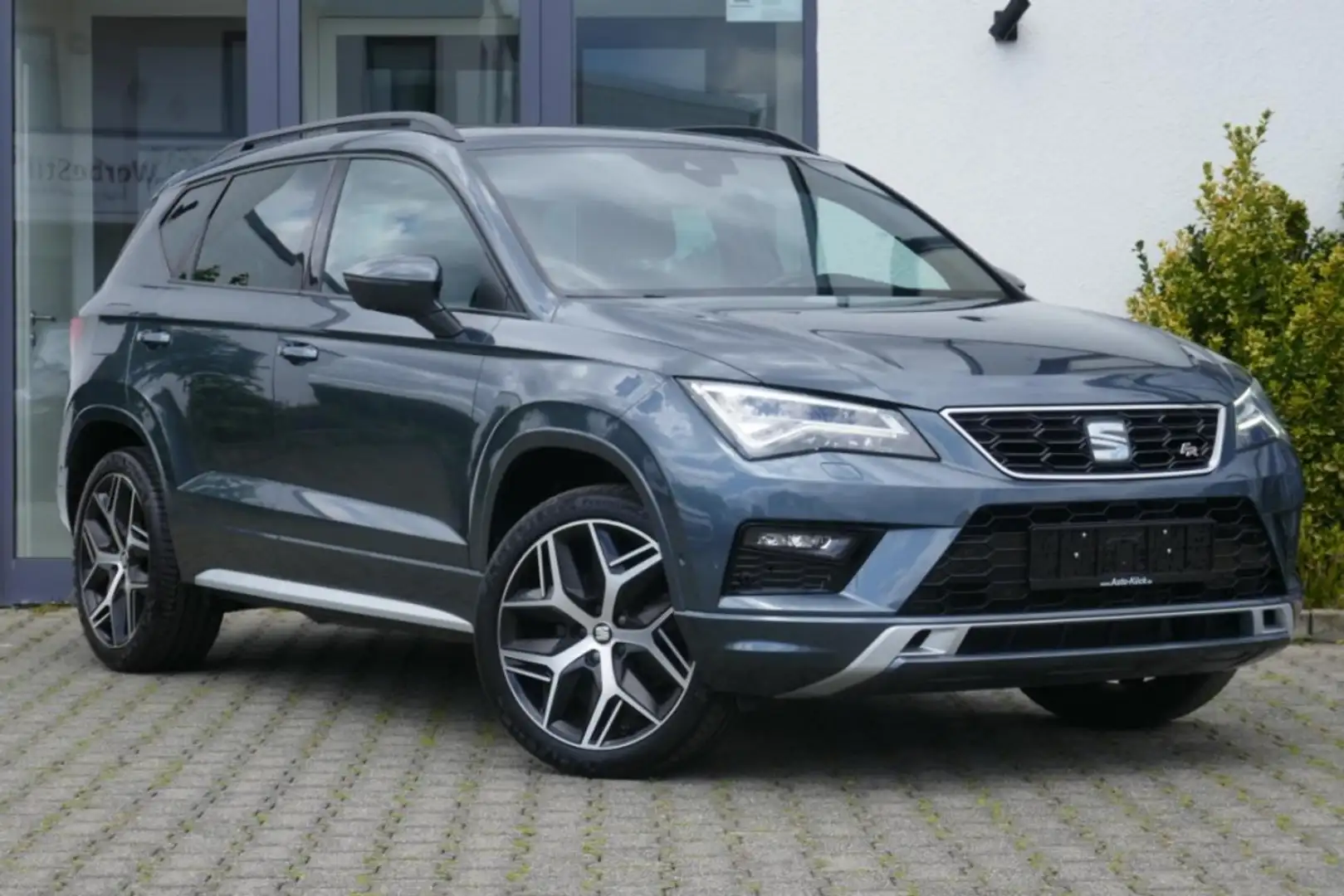SEAT Ateca 2.0TSi FR 4Drive AHK beats Leder Panodach Grau - 1