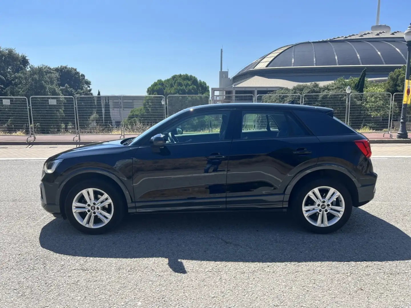 Audi Q2 30 TDI 85kW Schwarz - 2