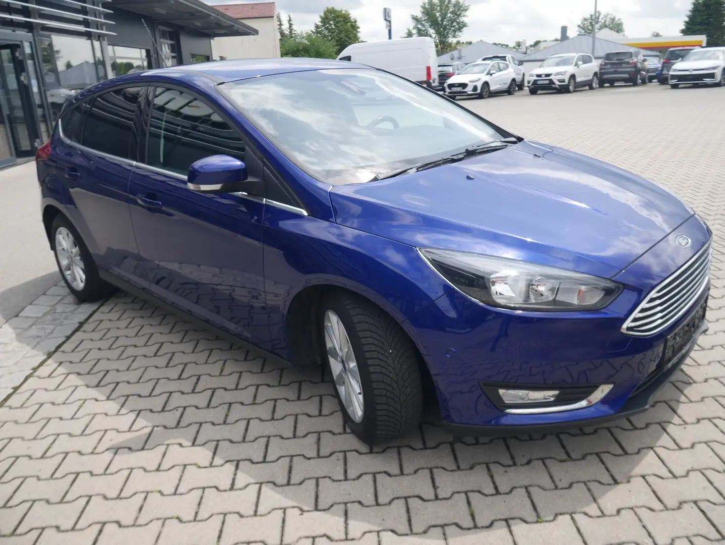 Ford Focus Titanium Kamera NAVI Parkassist Winterpaket Klima Blauw - 2