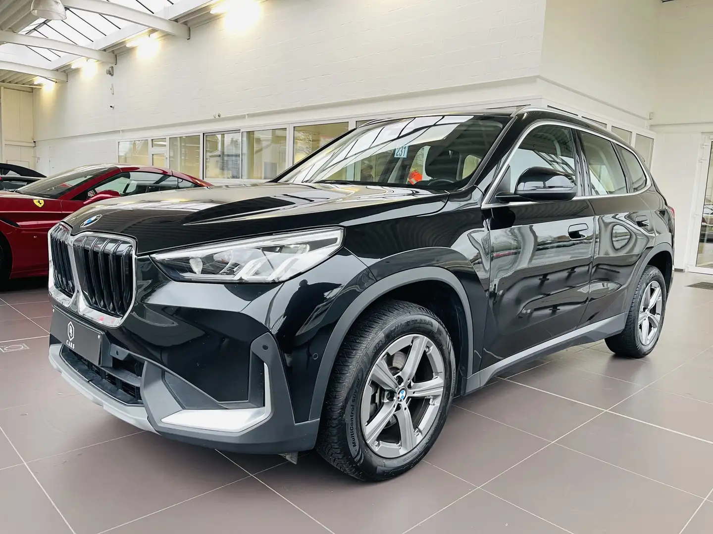 BMW X1 1.5iA *** GARANTIE + LED + GPS PRO + NEW MODELE ** Noir - 1
