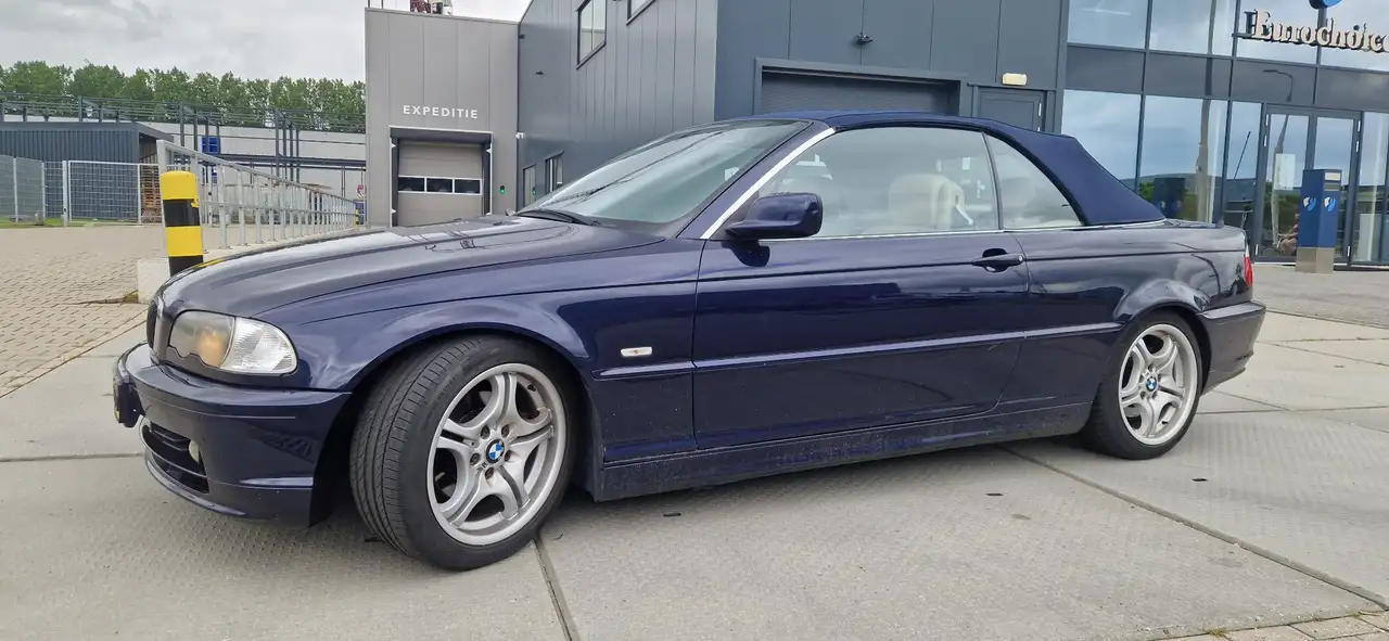 BMW 330 323Ci Executive cabrio, foto 3