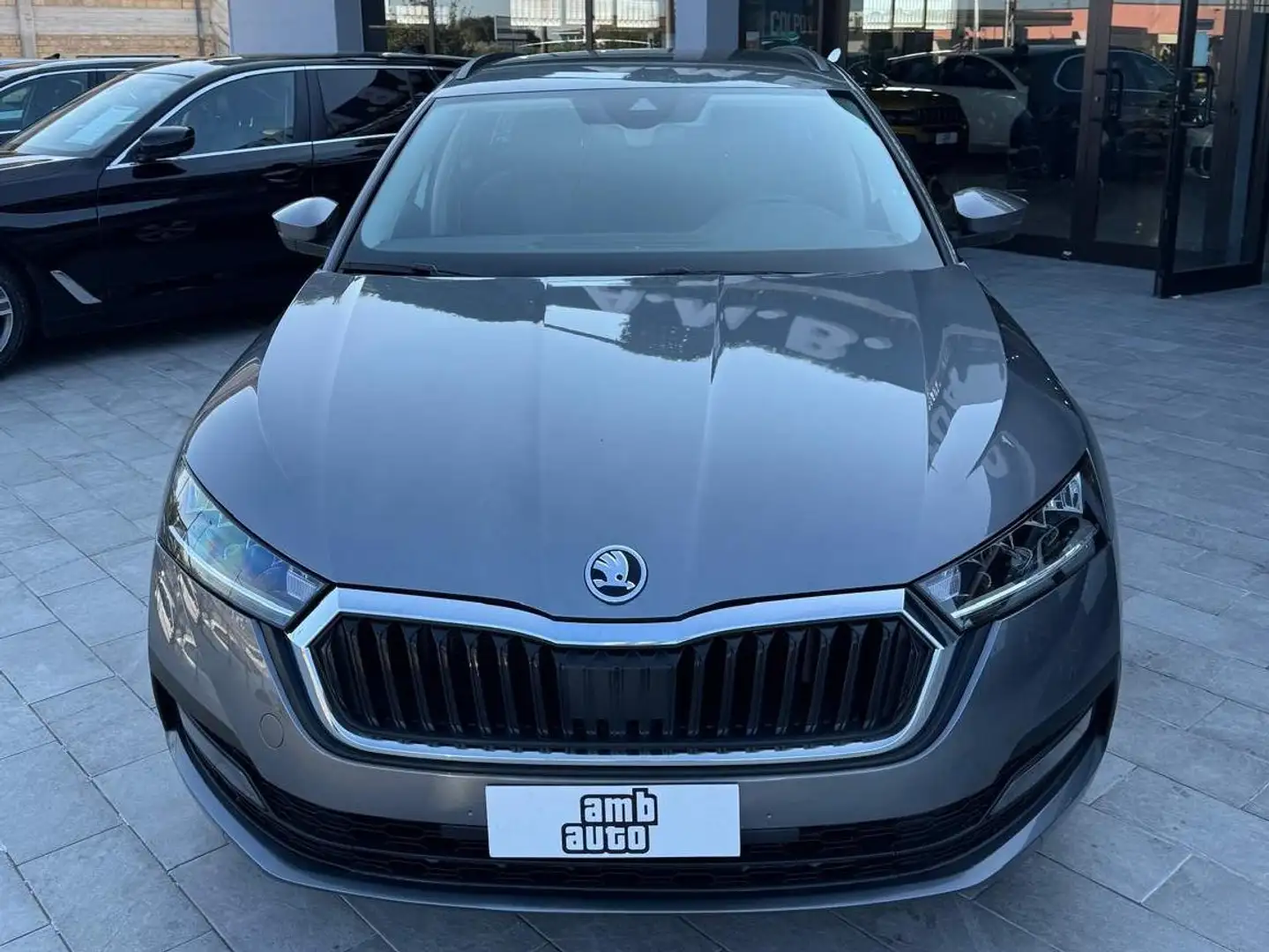 Skoda Octavia Octavia IV 2020 Wagon  2.0 tdi evo Executive 115cv Gris - 2