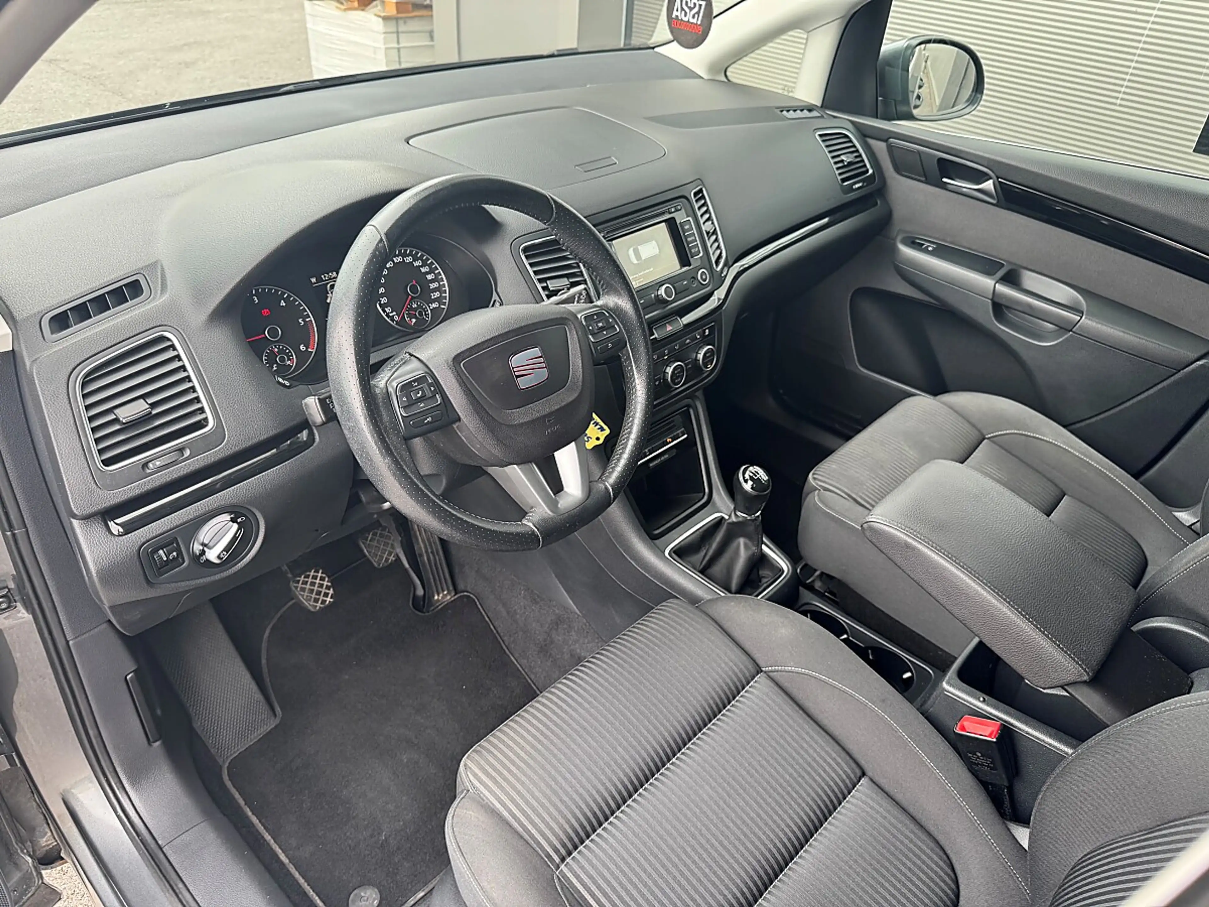 SEAT Alhambra Style 2,0 TDI CR 4WD DPF — photo 12