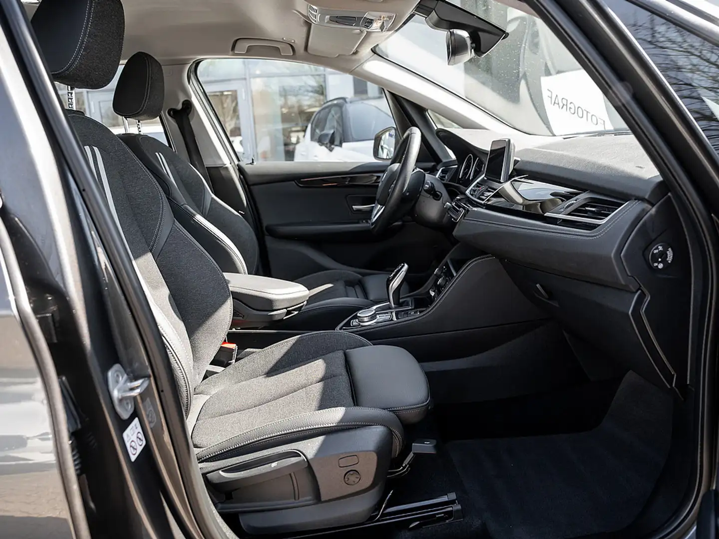 BMW 220 i Active Tourer Sport Line Сірий - 2