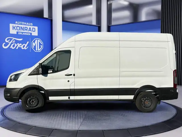 Ford Transit view 3