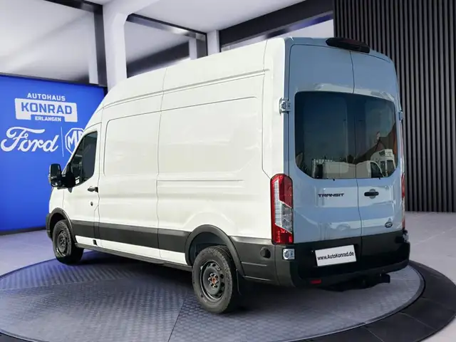 Ford Transit view 4