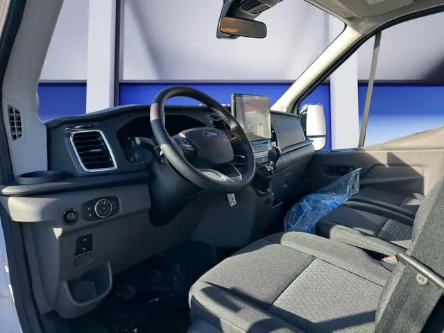 Ford Transit view 10