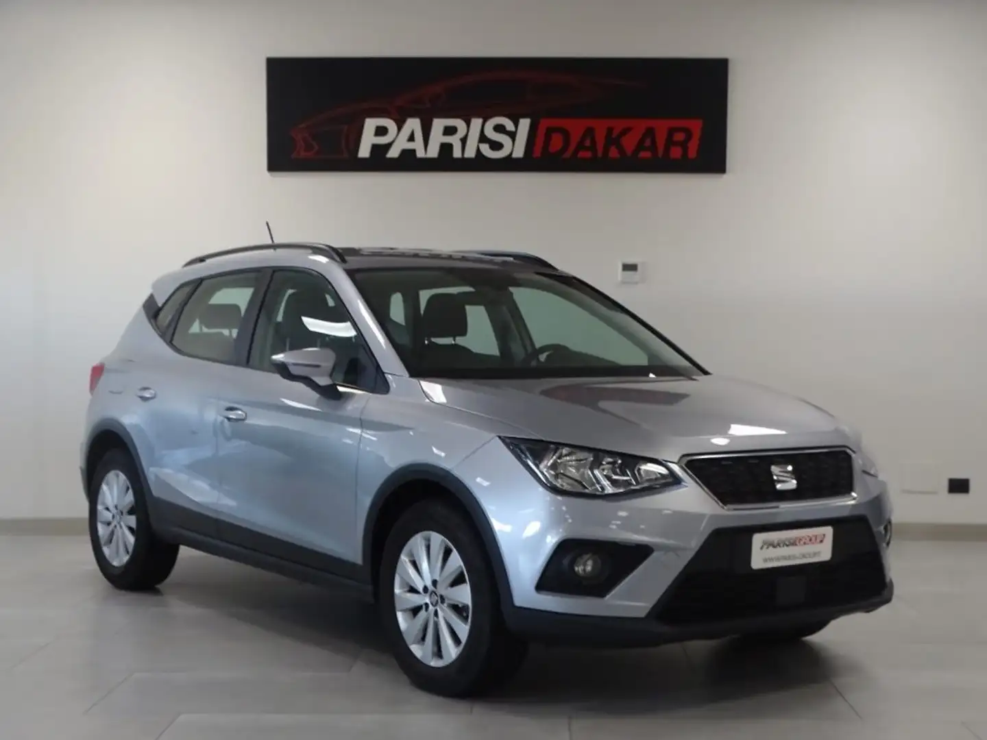 SEAT Arona 1.0 EcoTSI 110 CV Style *PROMO PARISI GROUP* Серебристый - 2