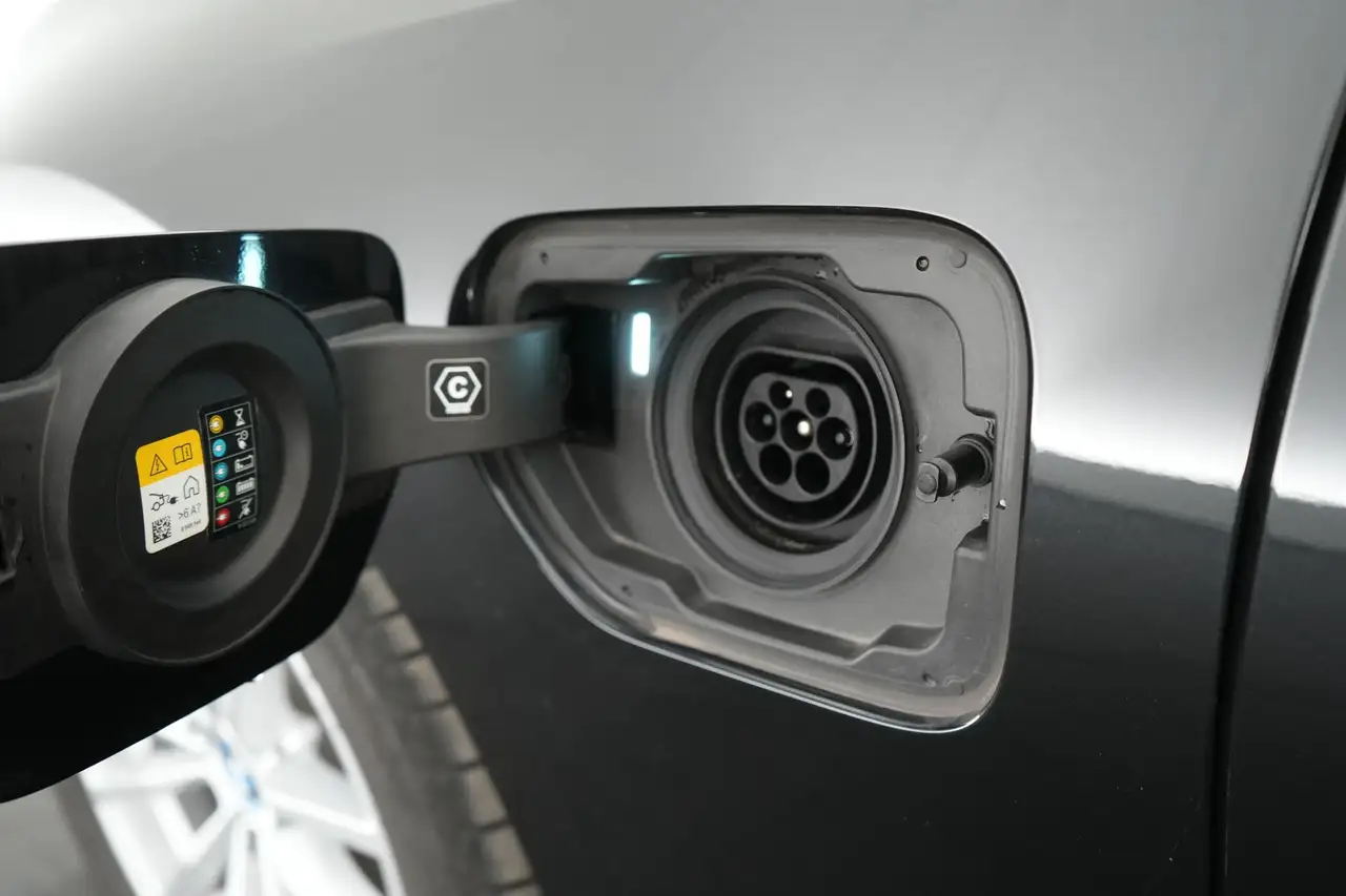 BMW 320 3 Touring 320e PHEV Business+ LEDER/CUIR LED GPS P, миниатюра 24