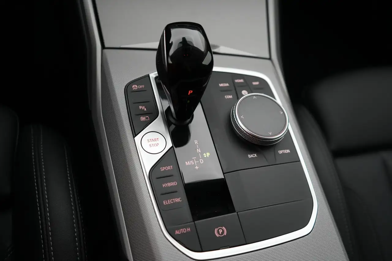 BMW 320 3 Touring 320e PHEV Business+ LEDER/CUIR LED GPS P, миниатюра 16