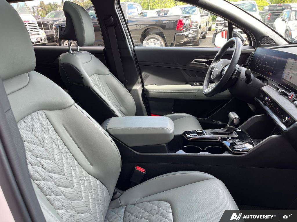 used 2025 Kia Sportage car, priced at $38,777