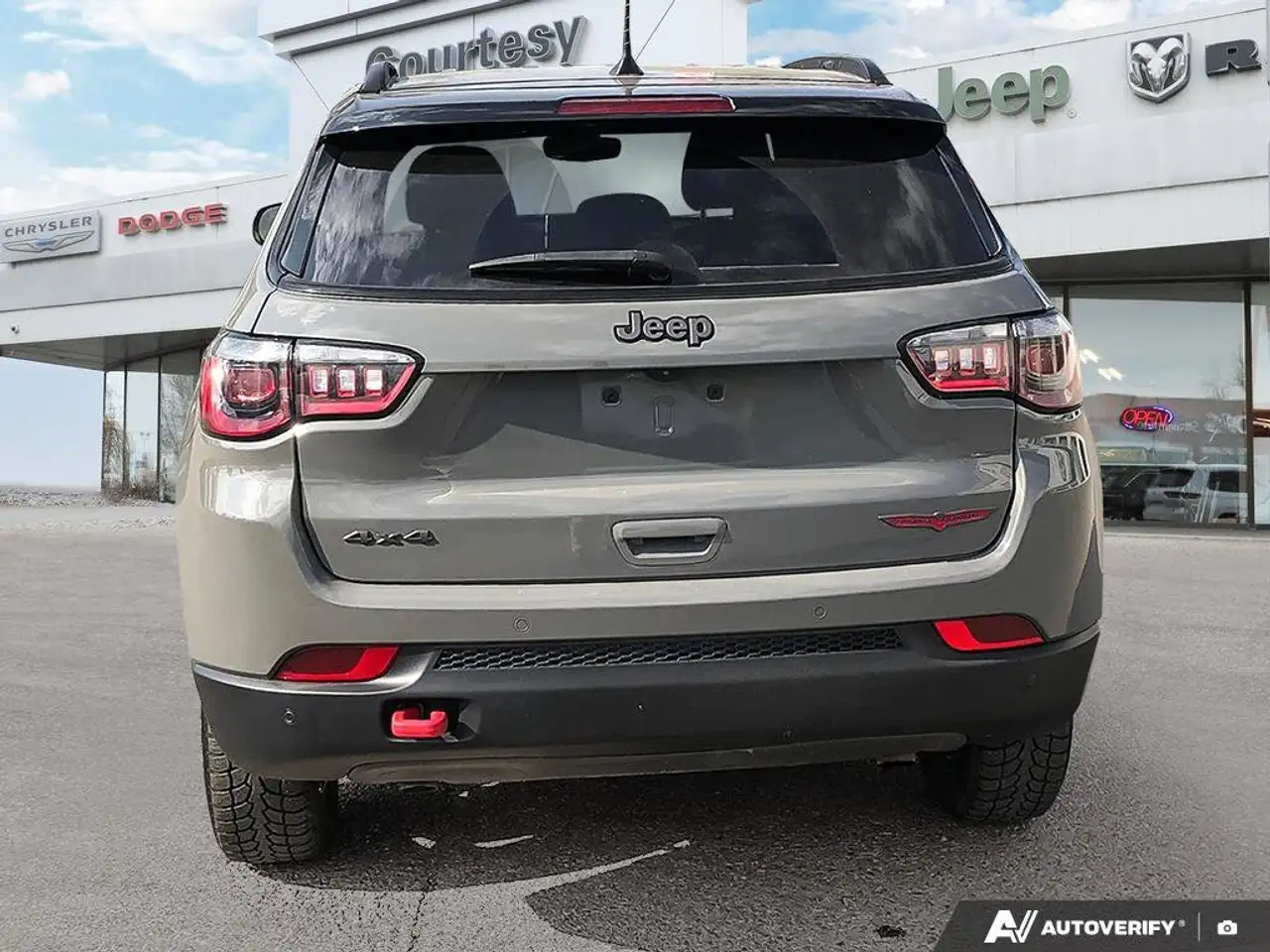 Jeep Compass снимка Jeep Compass