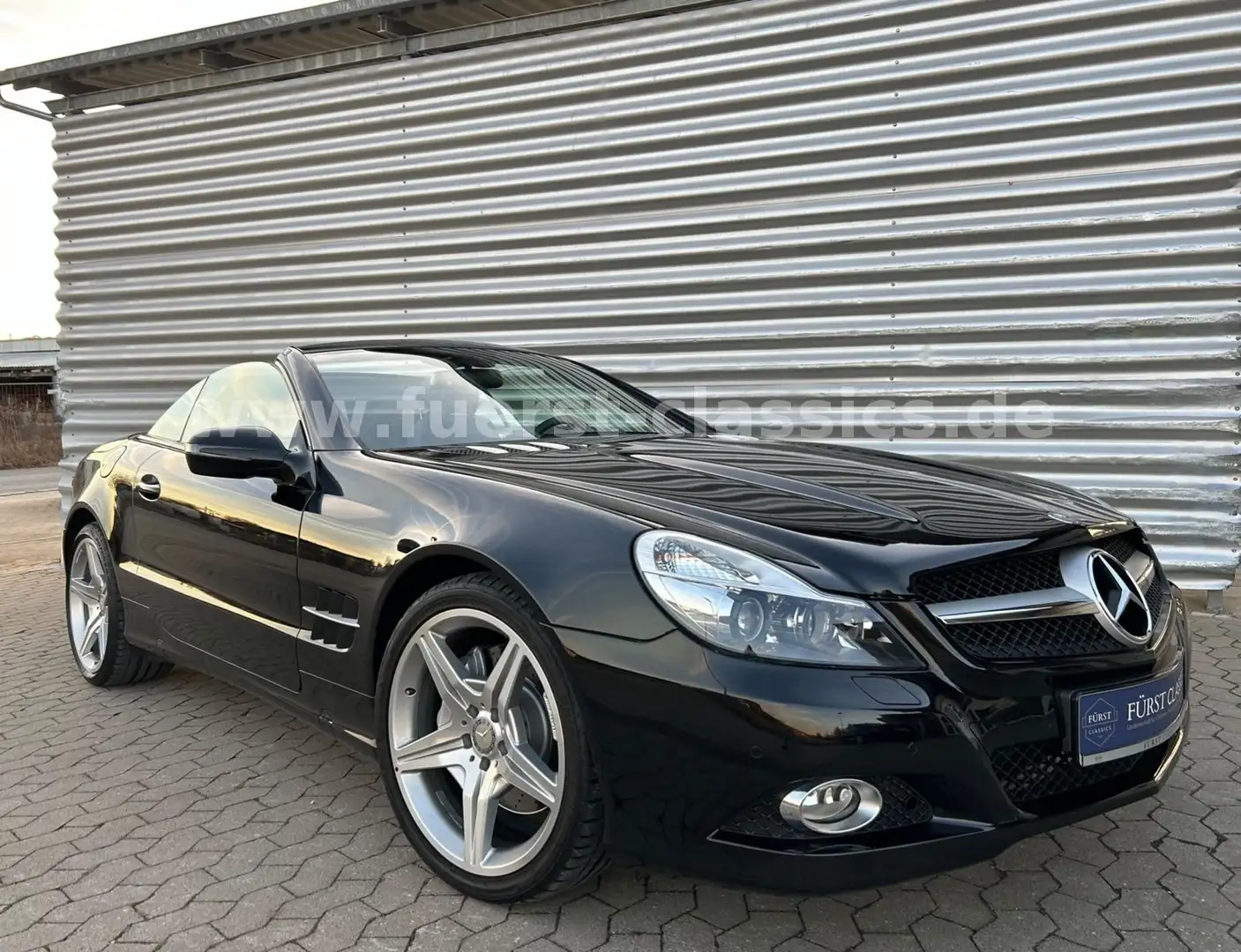 Mercedes-Benz SL 500 Sportpaket Airscarf AMG Bi-XENON Černá - 2