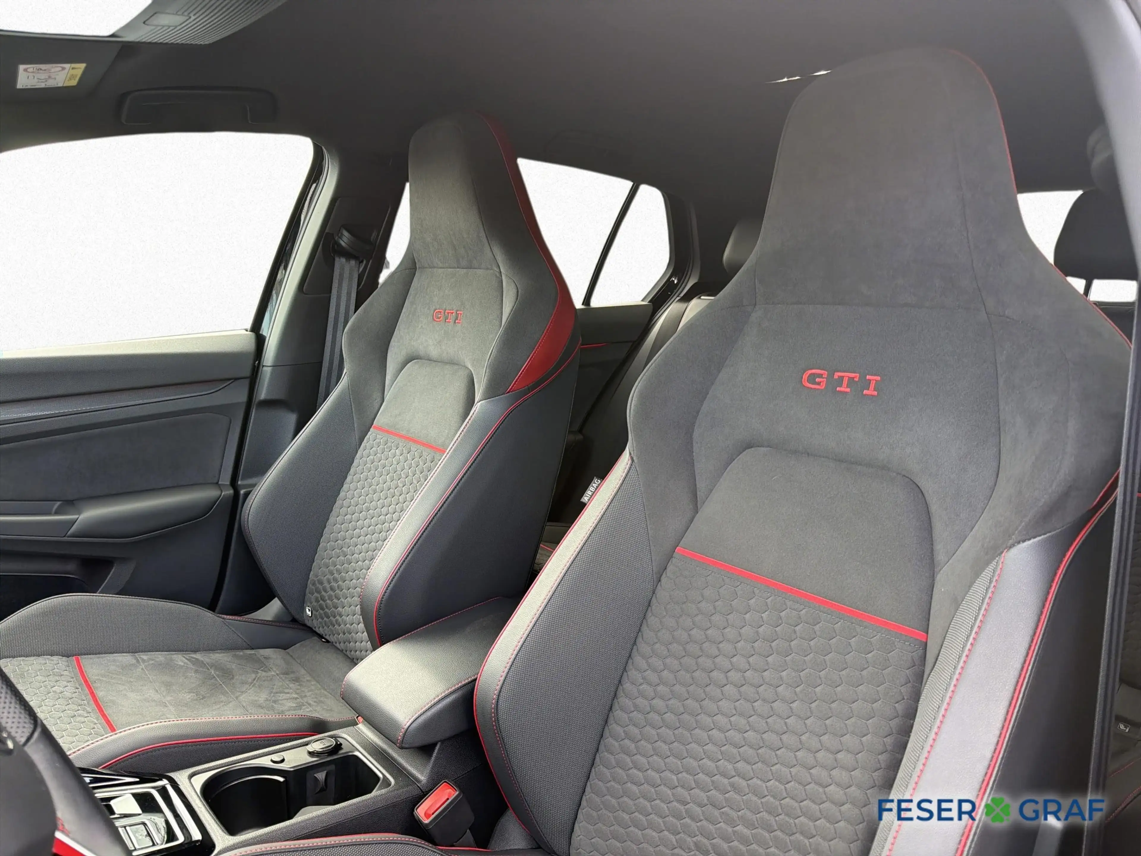 Volkswagen Golf VIII 2.0 TSI DSG GTI CS BLACK KAM ACC SHZ — photo 10