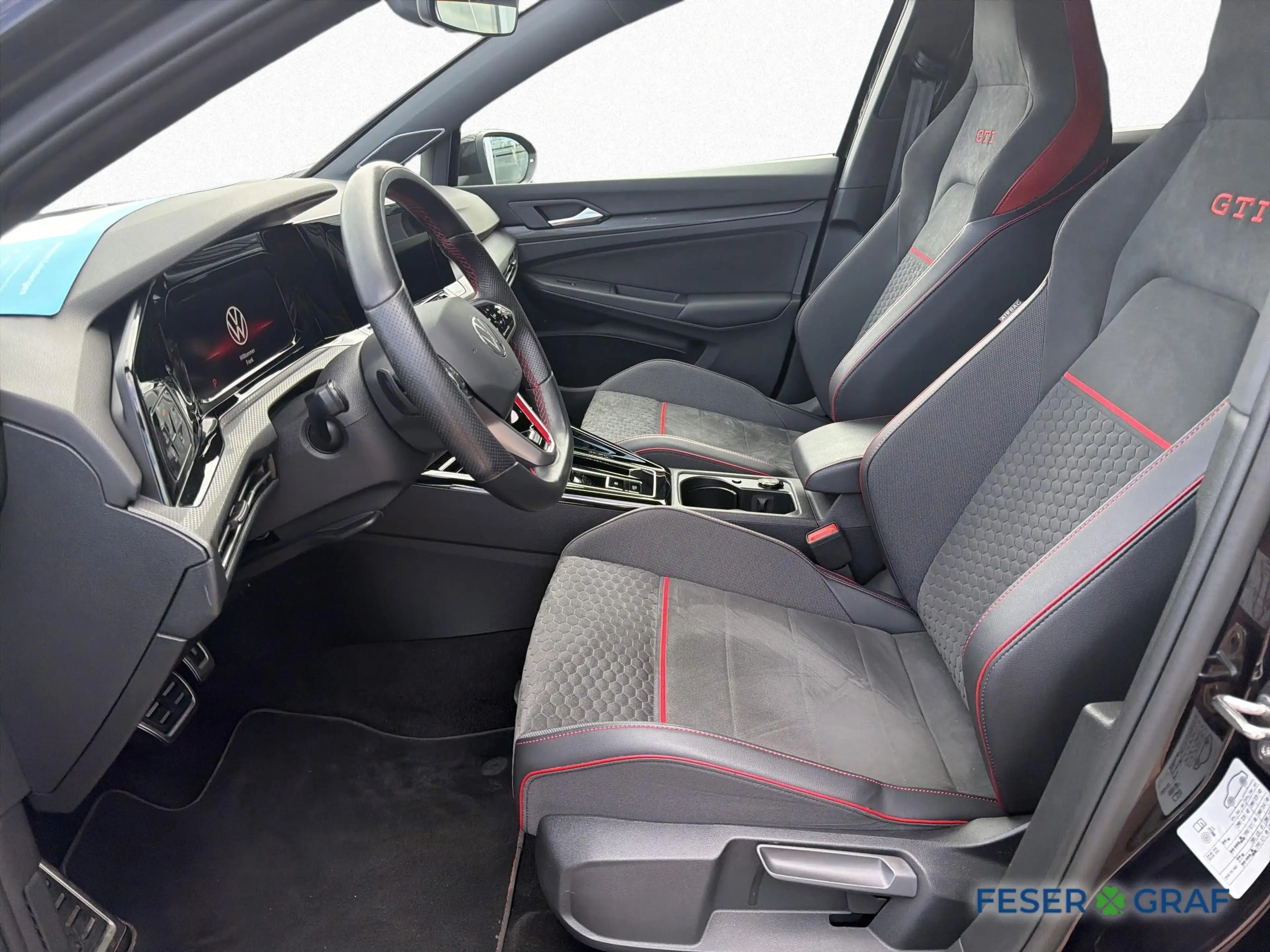 Volkswagen Golf VIII 2.0 TSI DSG GTI CS BLACK KAM ACC SHZ — photo 9