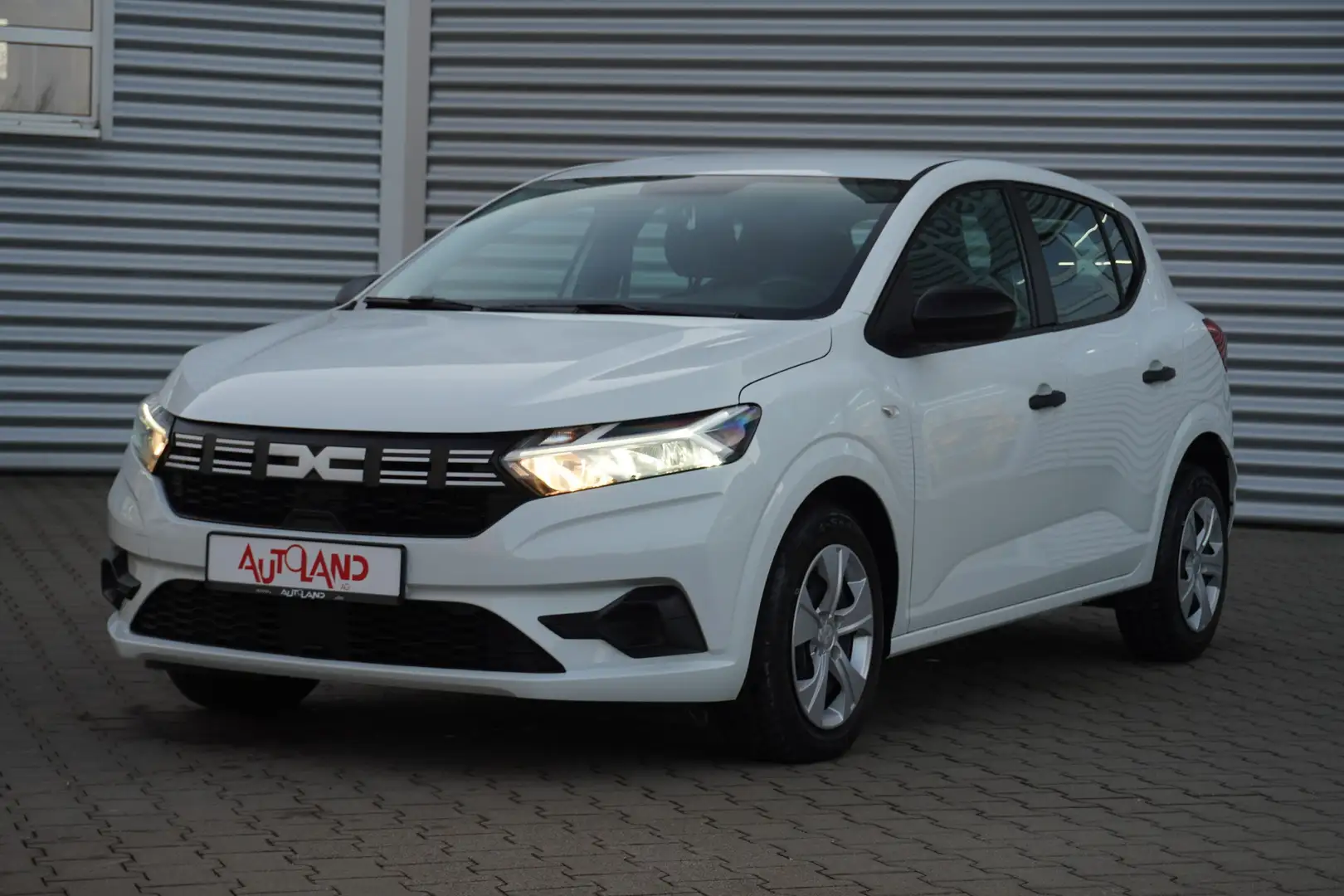 Dacia Sandero III 1.0 SCe Essential LED DAB AHK USB Weiß - 2