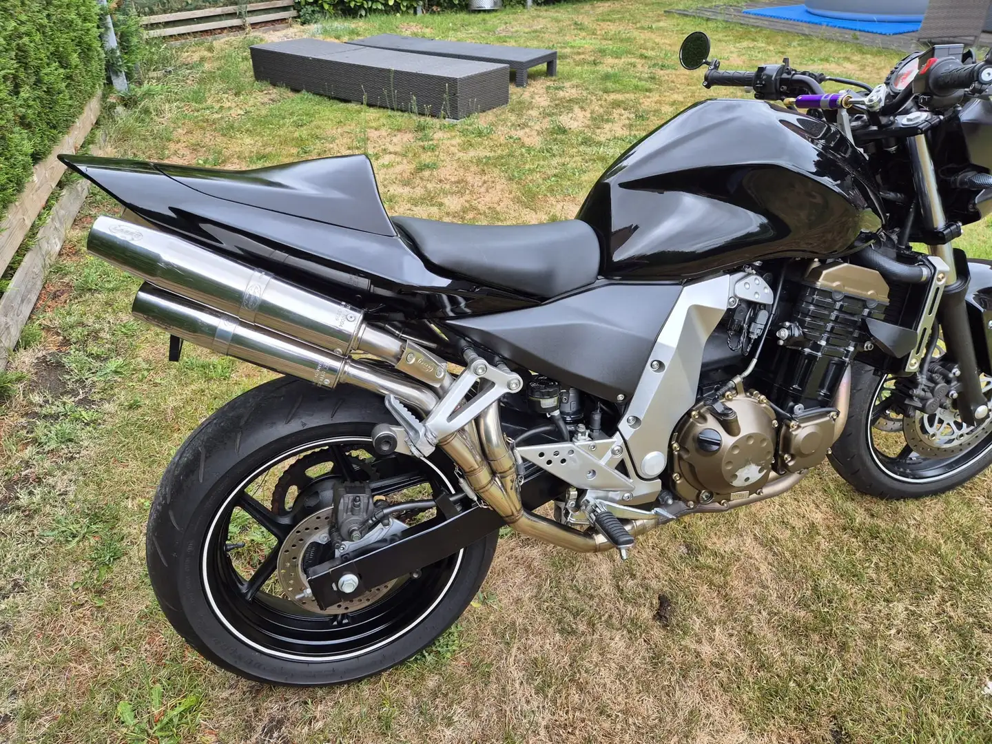 Kawasaki Z 750 Zwart - 2