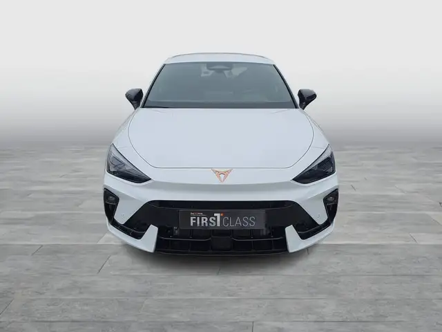 Cupra Leon view 2