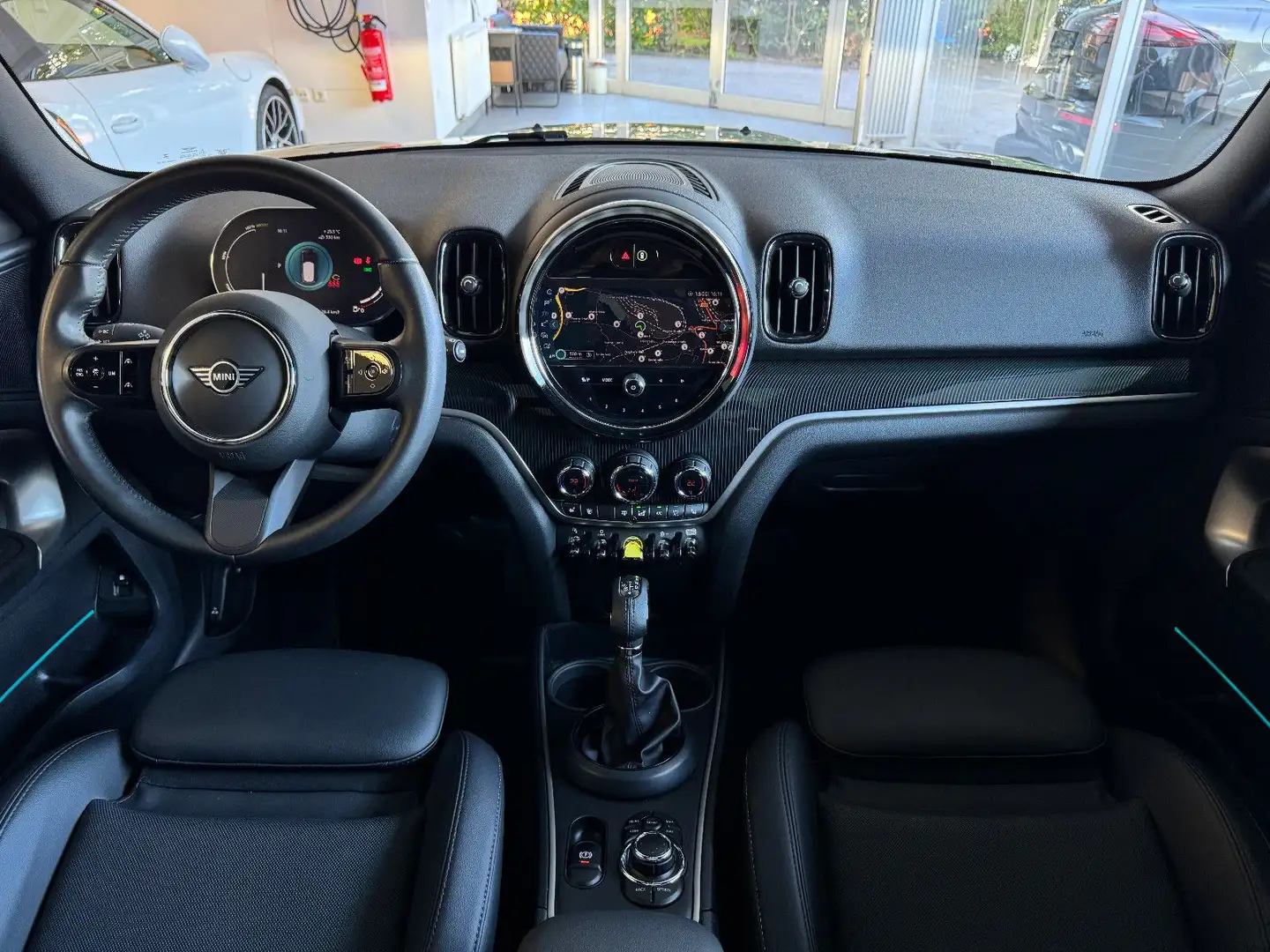 MINI Cooper SE Countryman All4 Panorama Kamera Key-GO Grün - 2