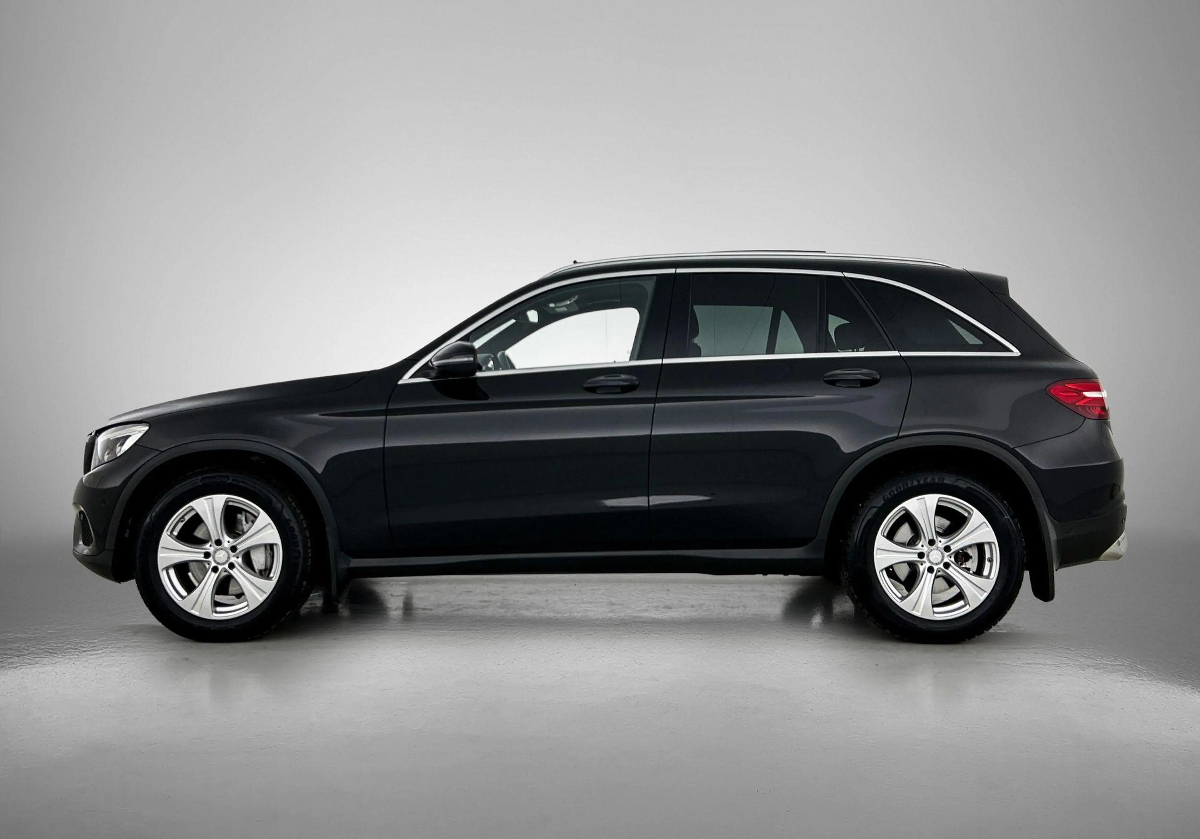 Mercedes-Benz GLC 250 d 4MATIC SUV Luxury Line | Panoramisch Dak | Trekh — photo 6