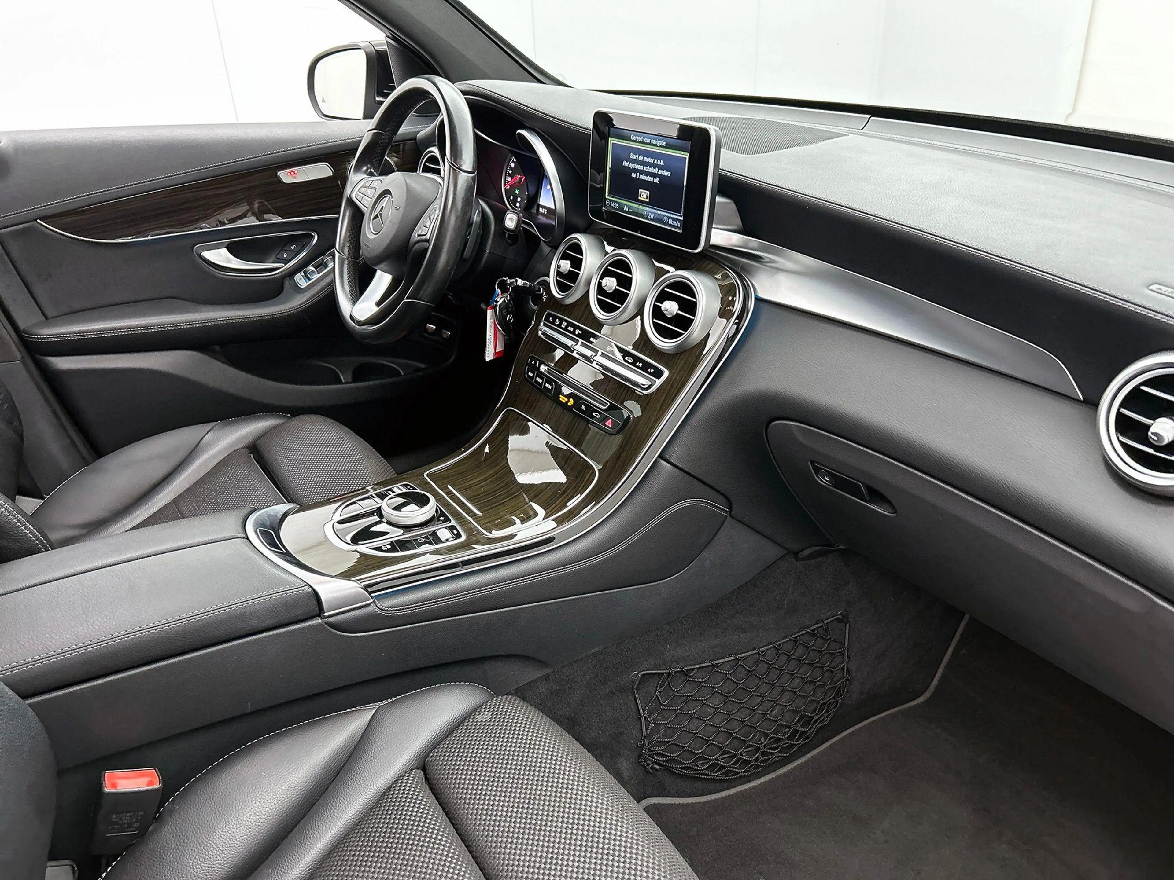 Mercedes-Benz GLC 250 d 4MATIC SUV Luxury Line | Panoramisch Dak | Trekh — photo 9