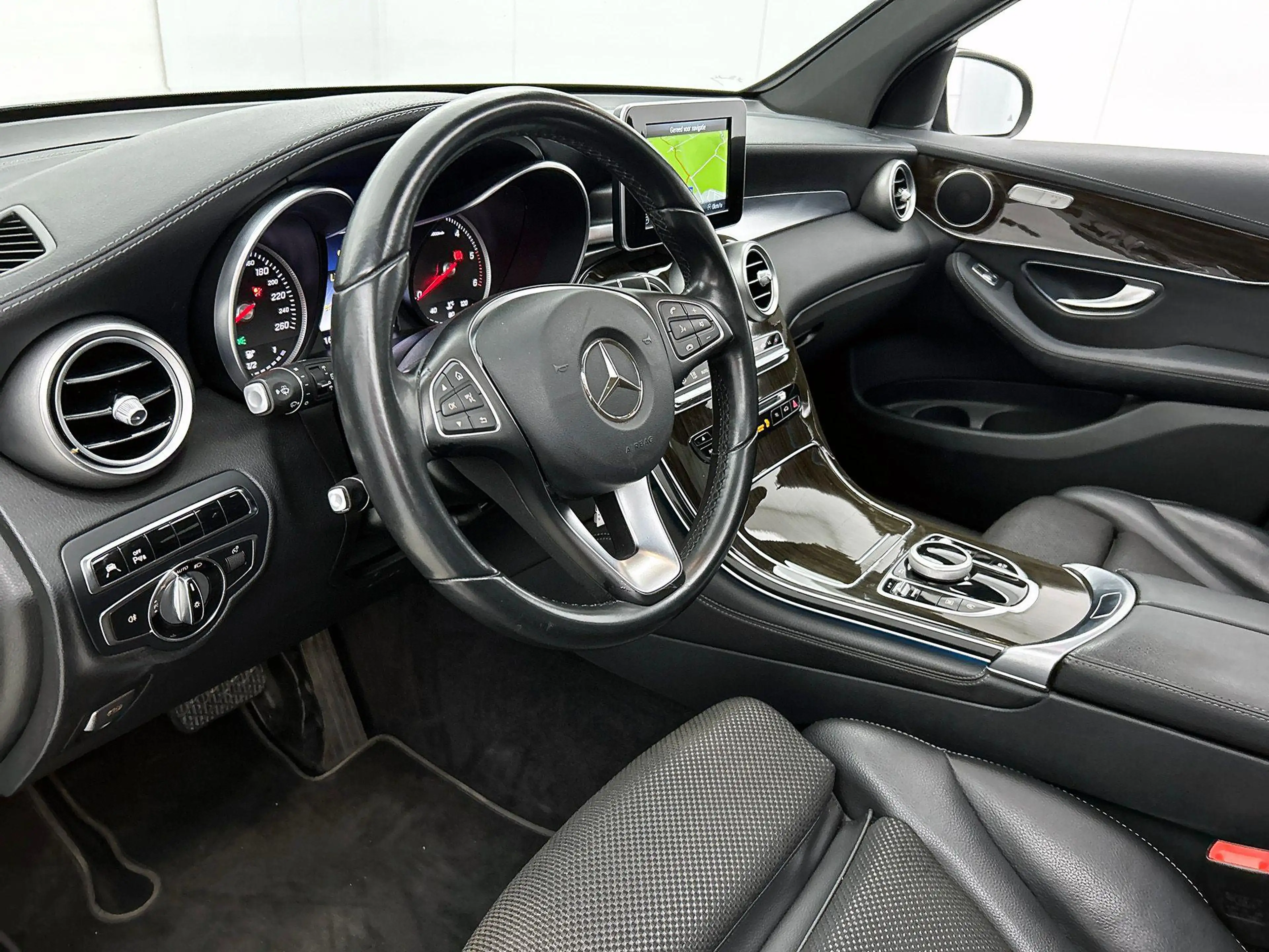 Mercedes-Benz GLC 250 d 4MATIC SUV Luxury Line | Panoramisch Dak | Trekh — photo 8