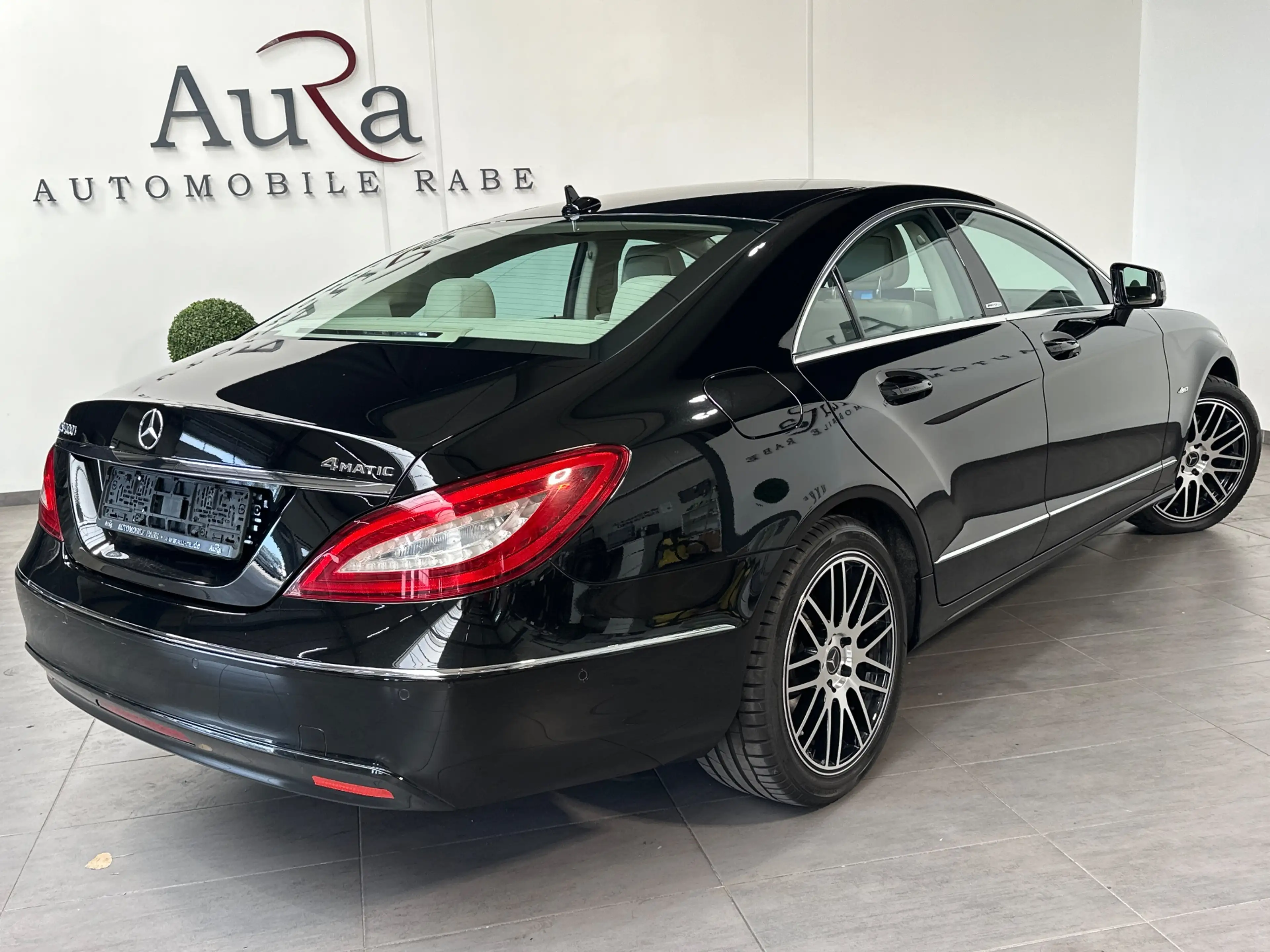 Mercedes-Benz CLS 400 4MATIC NAV+LED+SHZ+GLASDA+AIRMATIC+PP+18Zo — photo 4