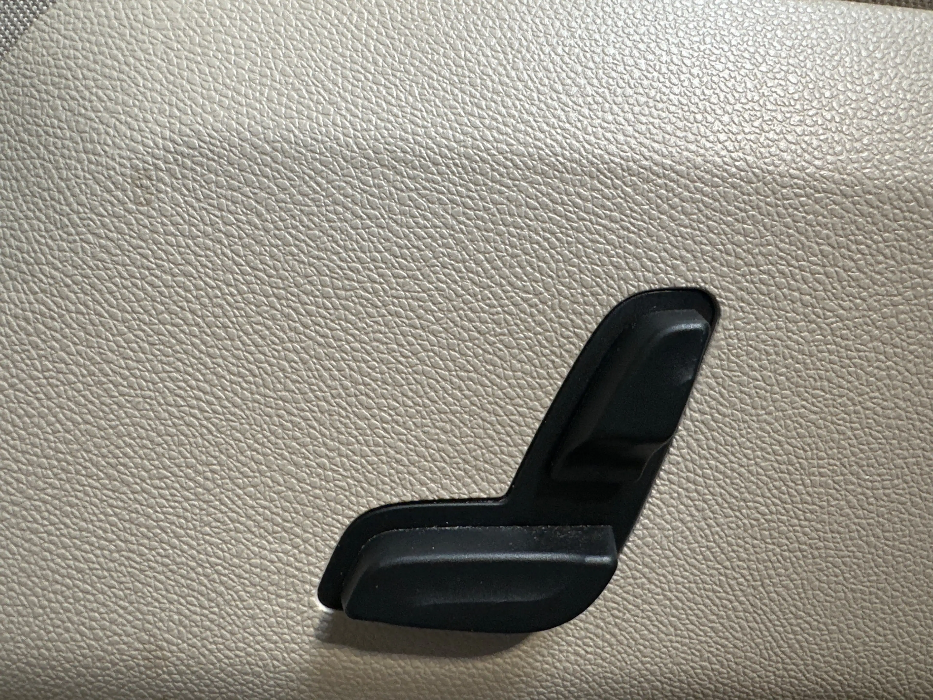 Mercedes-Benz CLS 400 4MATIC NAV+LED+SHZ+GLASDA+AIRMATIC+PP+18Zo — photo 9