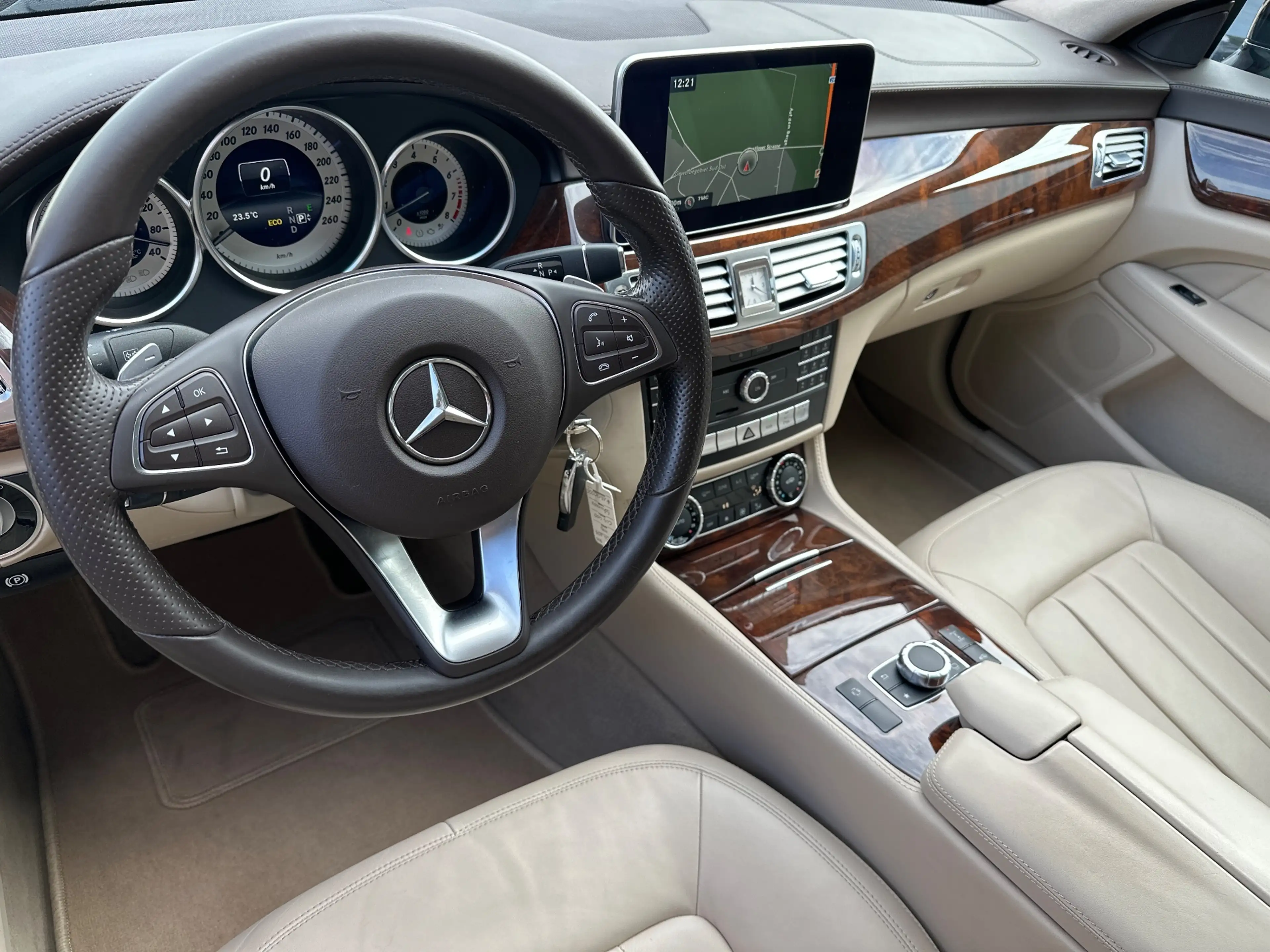 Mercedes-Benz CLS 400 4MATIC NAV+LED+SHZ+GLASDA+AIRMATIC+PP+18Zo — photo 10