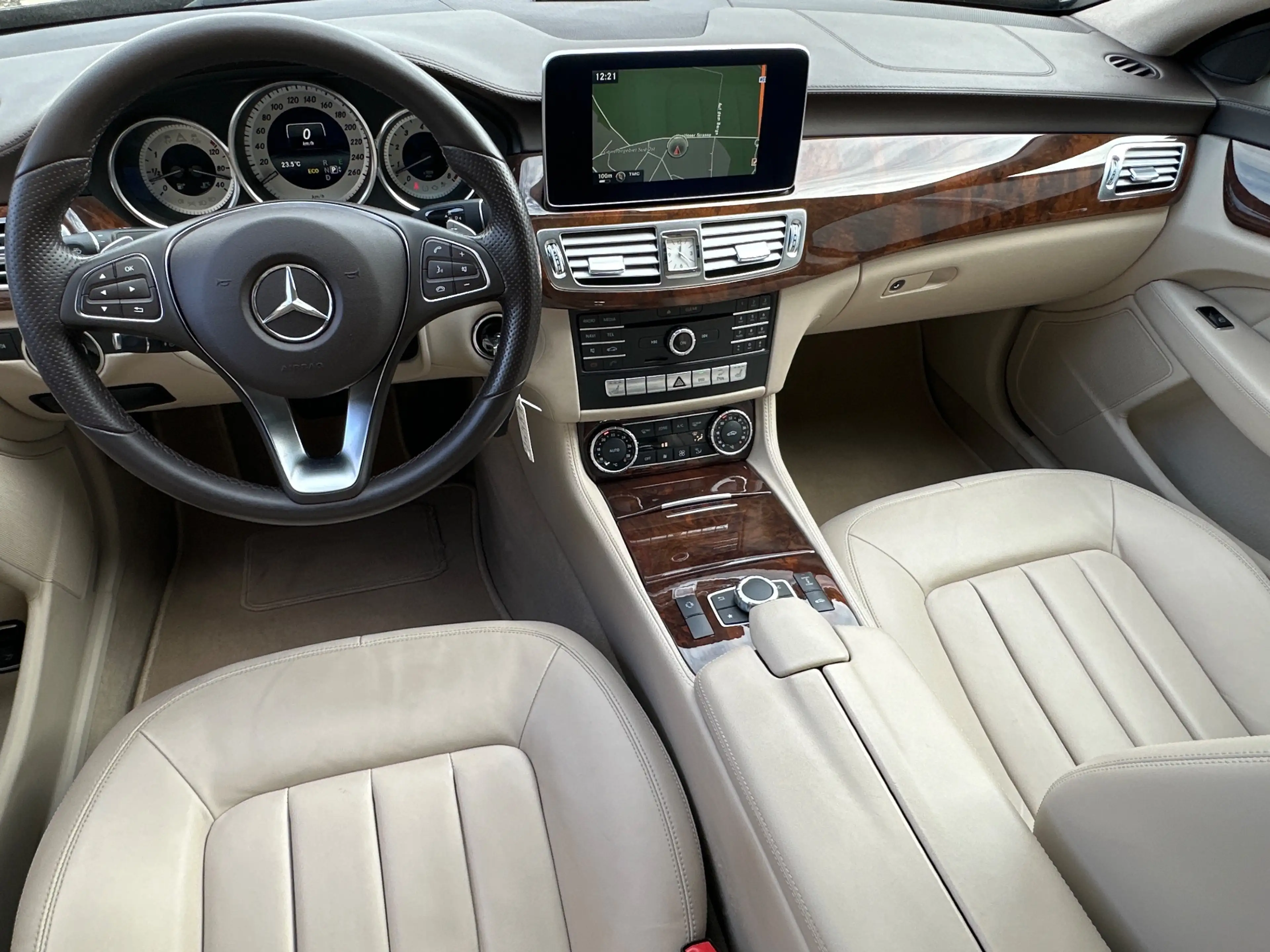 Mercedes-Benz CLS 400 4MATIC NAV+LED+SHZ+GLASDA+AIRMATIC+PP+18Zo — photo 14