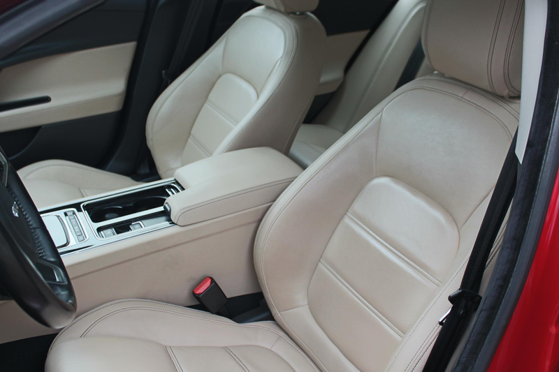 Jaguar XE 2.0 Prestige AWD LET OP 4x4 250PK, 1e eig. door „D — photo 11