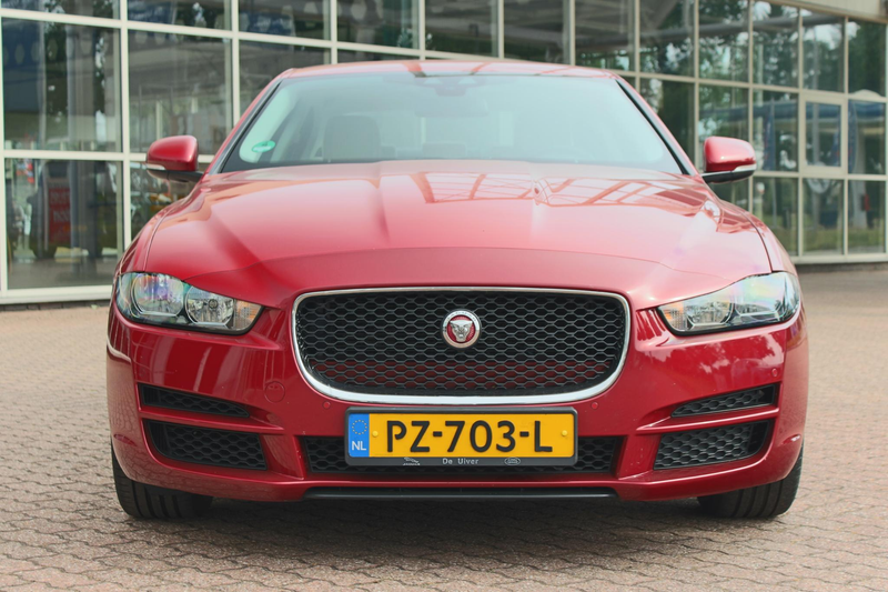 Jaguar XE 2.0 Prestige AWD LET OP 4x4 250PK, 1e eig. door „D — photo 2