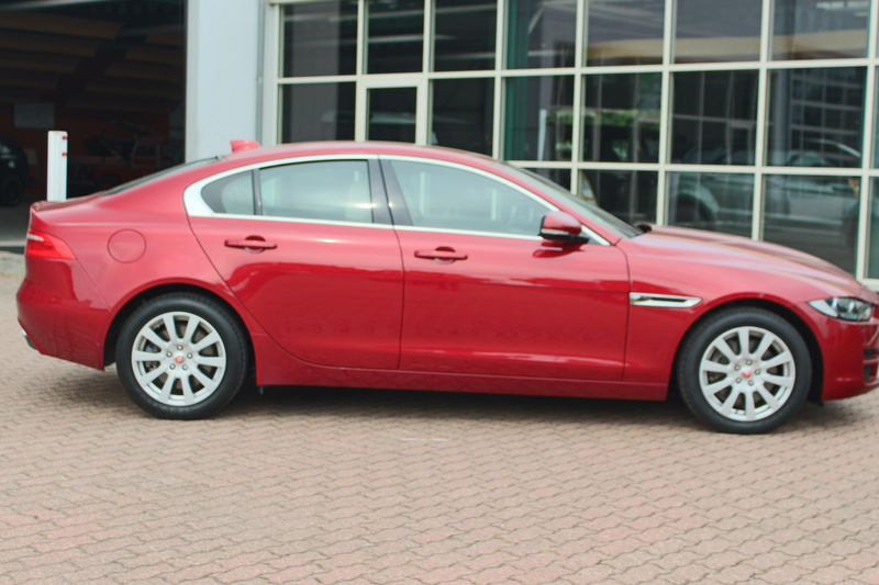 Jaguar XE 2.0 Prestige AWD LET OP 4x4 250PK, 1e eig. door „D — photo 4