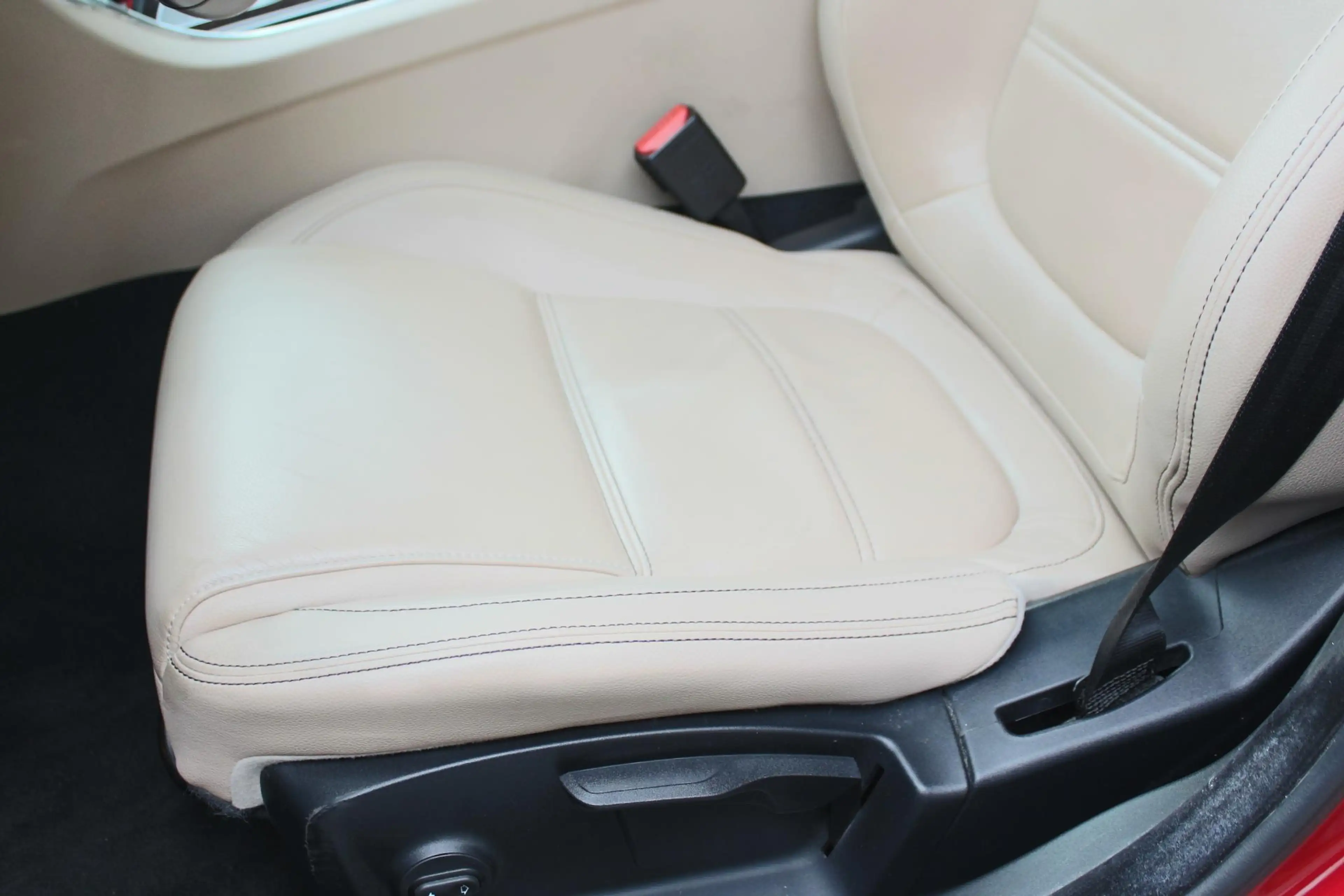 Jaguar XE 2.0 Prestige AWD LET OP 4x4 250PK, 1e eig. door „D — photo 12
