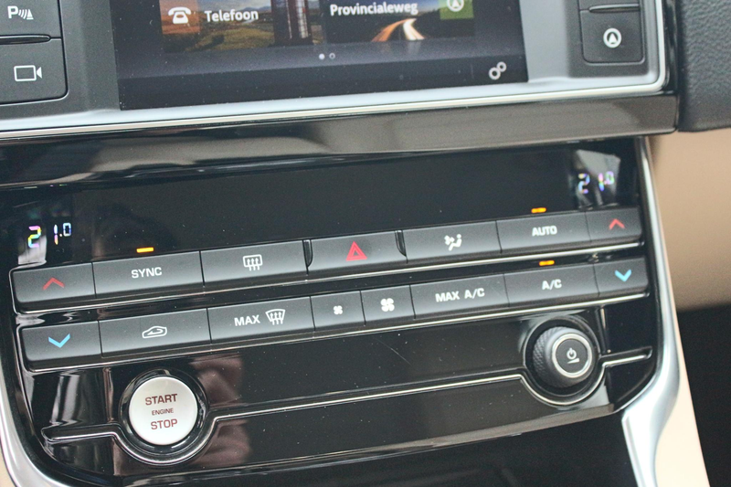 Jaguar XE 2.0 Prestige AWD LET OP 4x4 250PK, 1e eig. door „D — photo 21