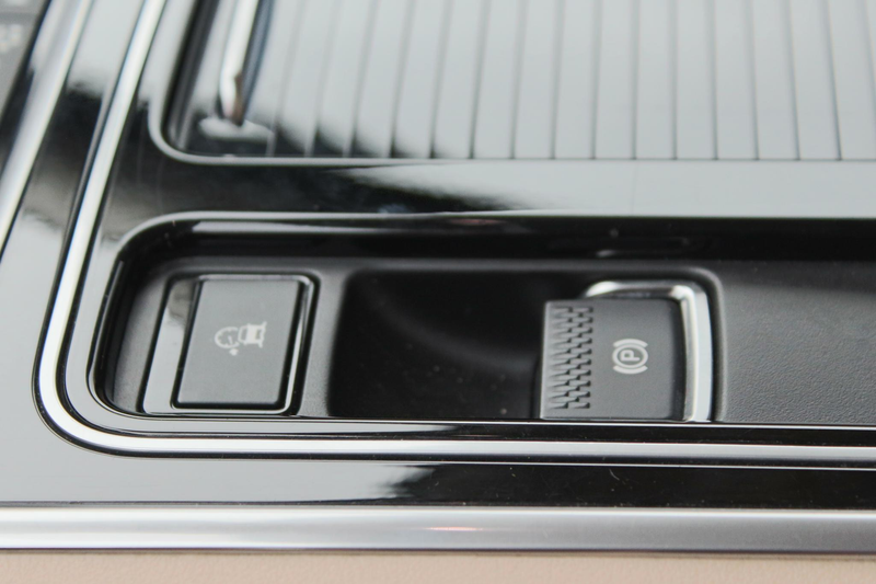 Jaguar XE 2.0 Prestige AWD LET OP 4x4 250PK, 1e eig. door „D — photo 24