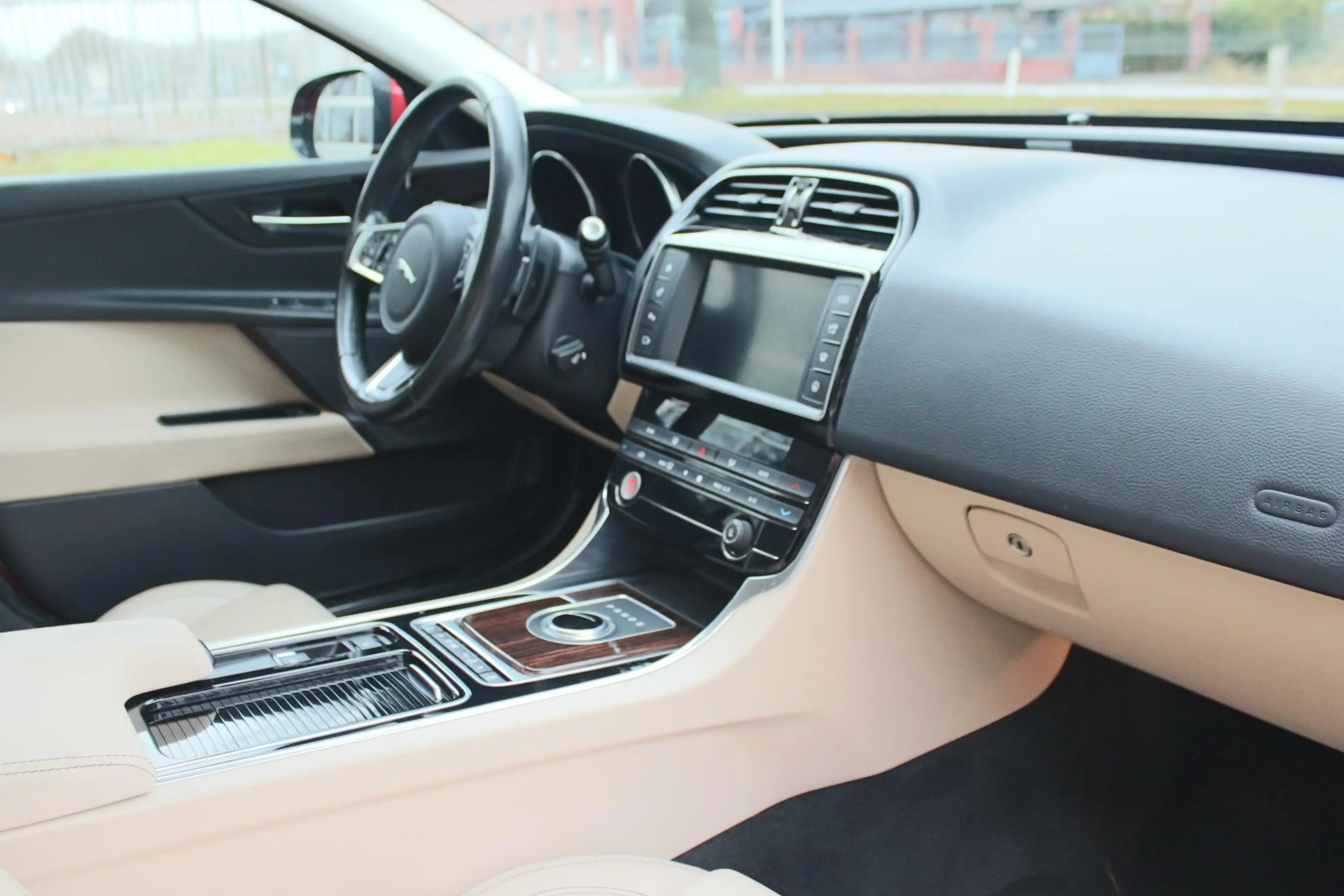 Jaguar XE 2.0 Prestige AWD LET OP 4x4 250PK, 1e eig. door „D — photo 30