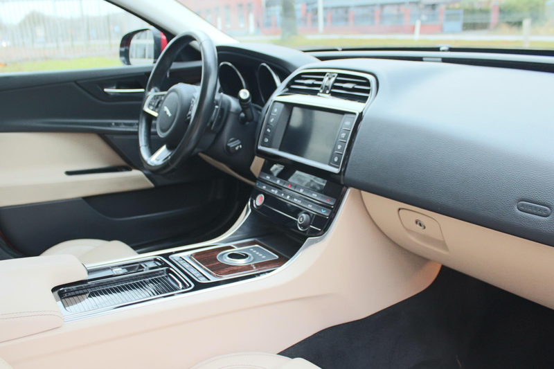 Jaguar XE 2.0 Prestige AWD LET OP 4x4 250PK, 1e eig. door „D — photo 30