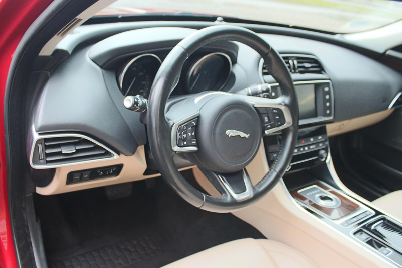 Jaguar XE 2.0 Prestige AWD LET OP 4x4 250PK, 1e eig. door „D — photo 17