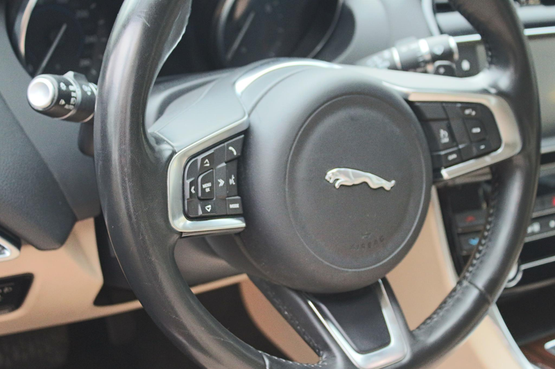 Jaguar XE 2.0 Prestige AWD LET OP 4x4 250PK, 1e eig. door „D — photo 18