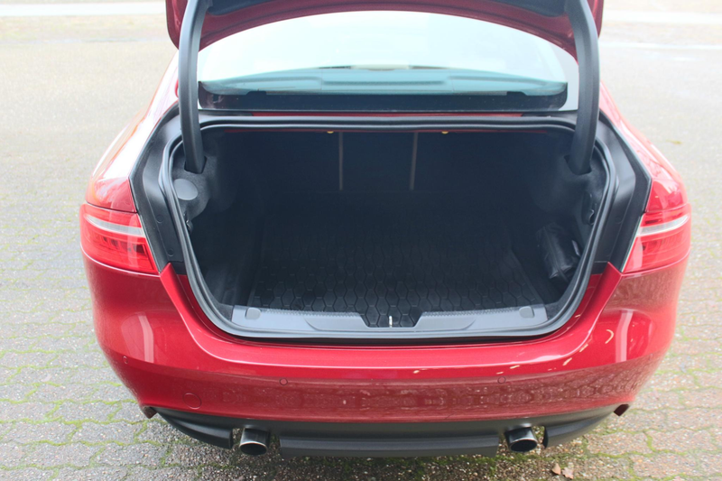 Jaguar XE 2.0 Prestige AWD LET OP 4x4 250PK, 1e eig. door „D — photo 45
